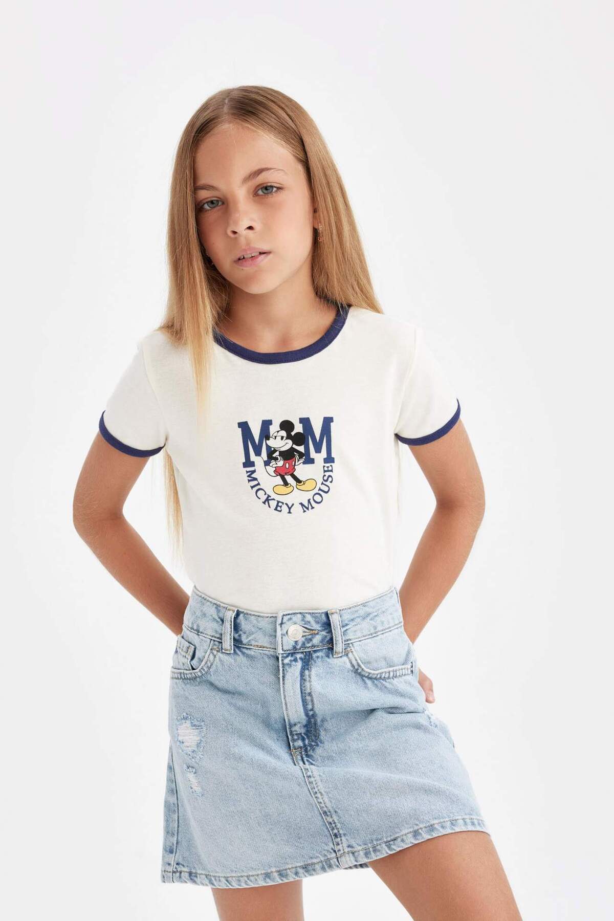 DeFacto-Disney Mickey & Minnie T-Shirt für Mädchen – Rundhalsausschnitt, Rippe, Kurzarm C7355A824AU 4