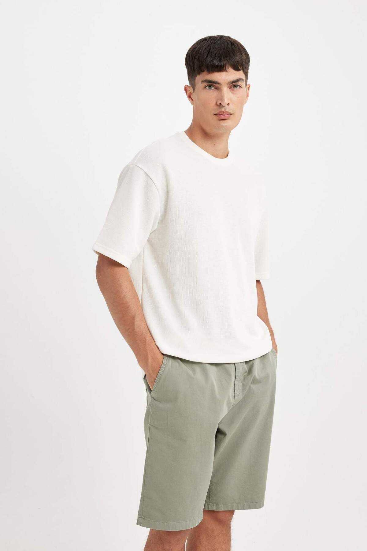 DeFacto-Regular Fit Gabardine Bermuda Shorts D2899Ax24Hs 5