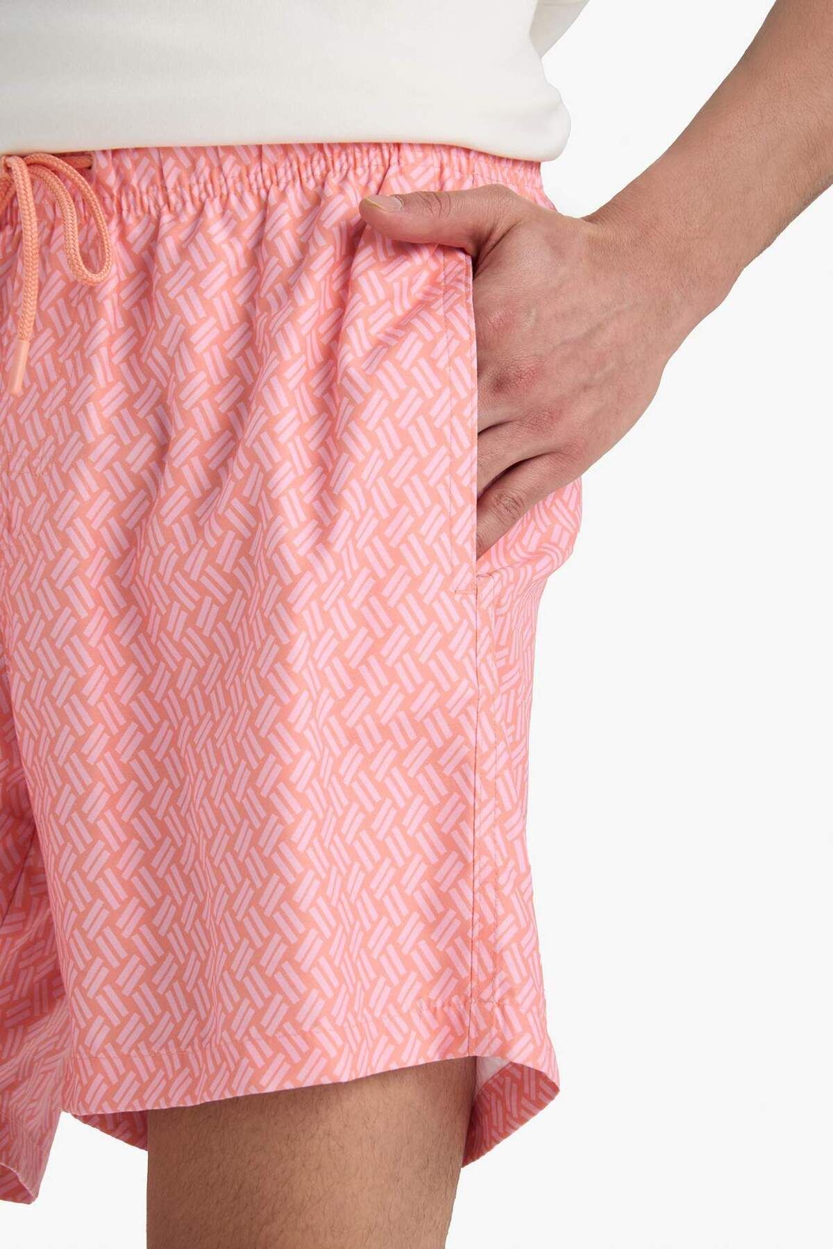 DeFacto-Gemusterte kurze Badeshorts mit Netzfutter B7442AX24HS 5