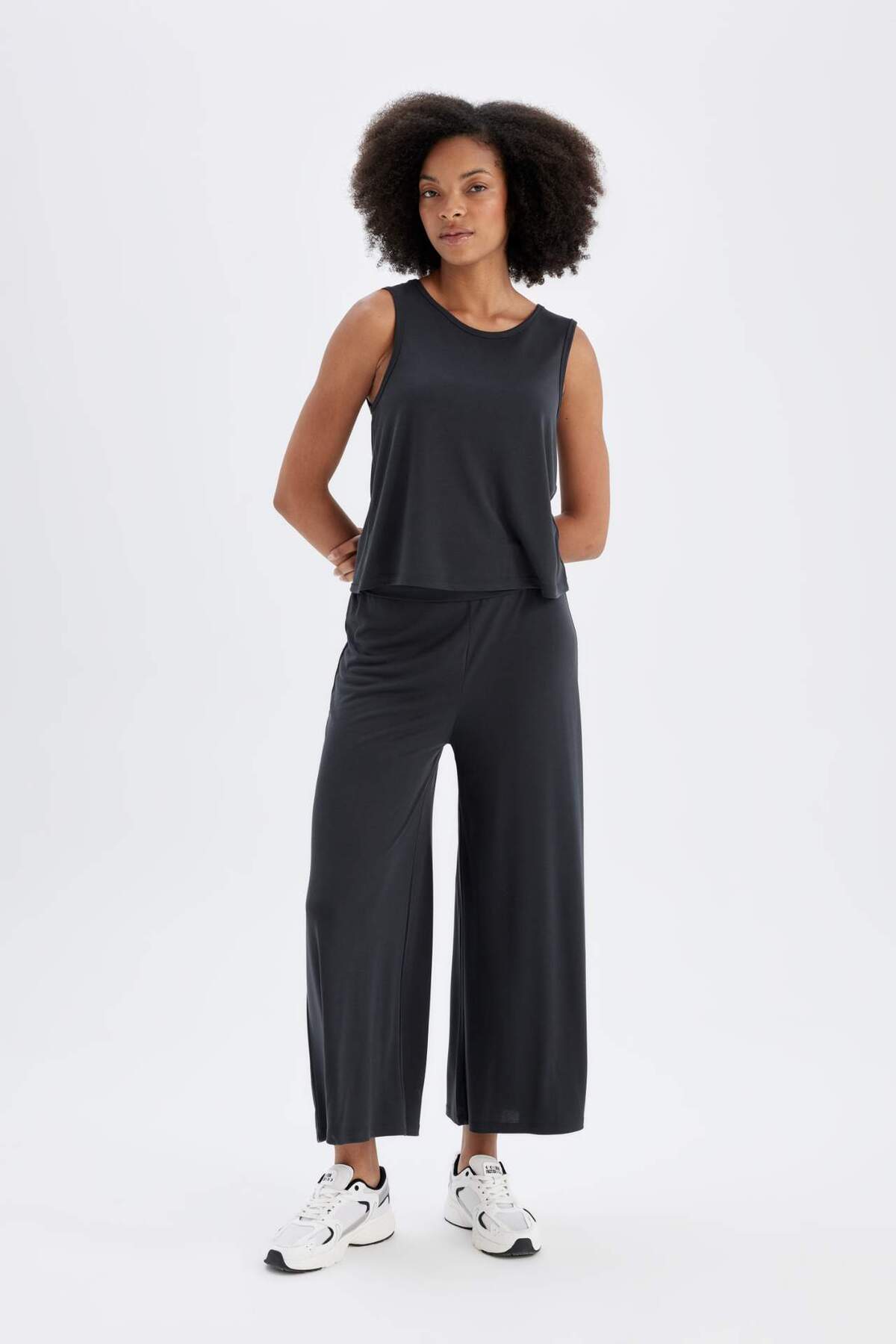 DeFacto-Fit Wide Leg Hose mit weitem Bein, Standardgröße, Modalstoff C0491ax24sm 1