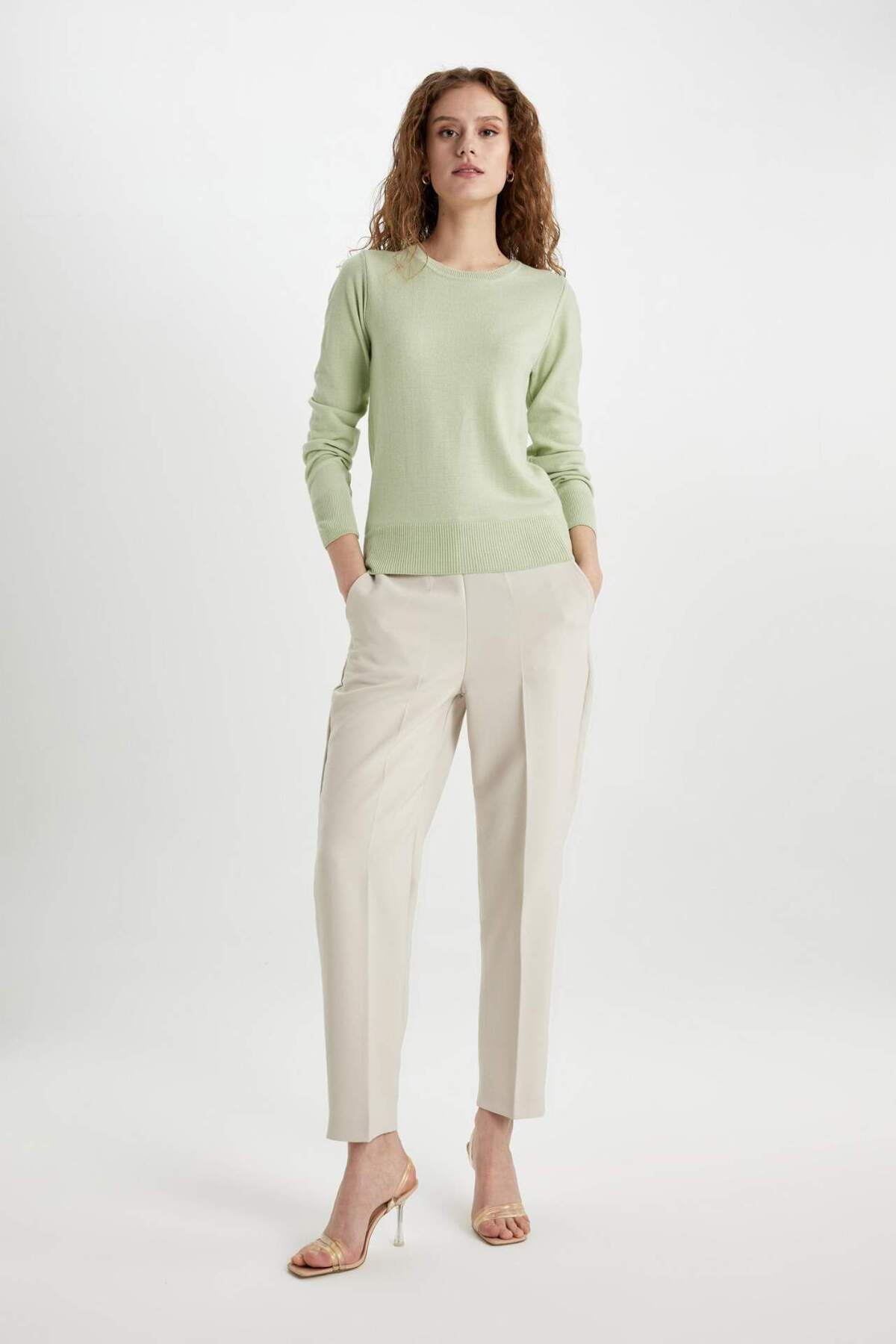 DeFacto-Regular Fit Weicher Strukturierter Rundhals Basic Unifarbener Strickpullover F7091AZ24WN 5