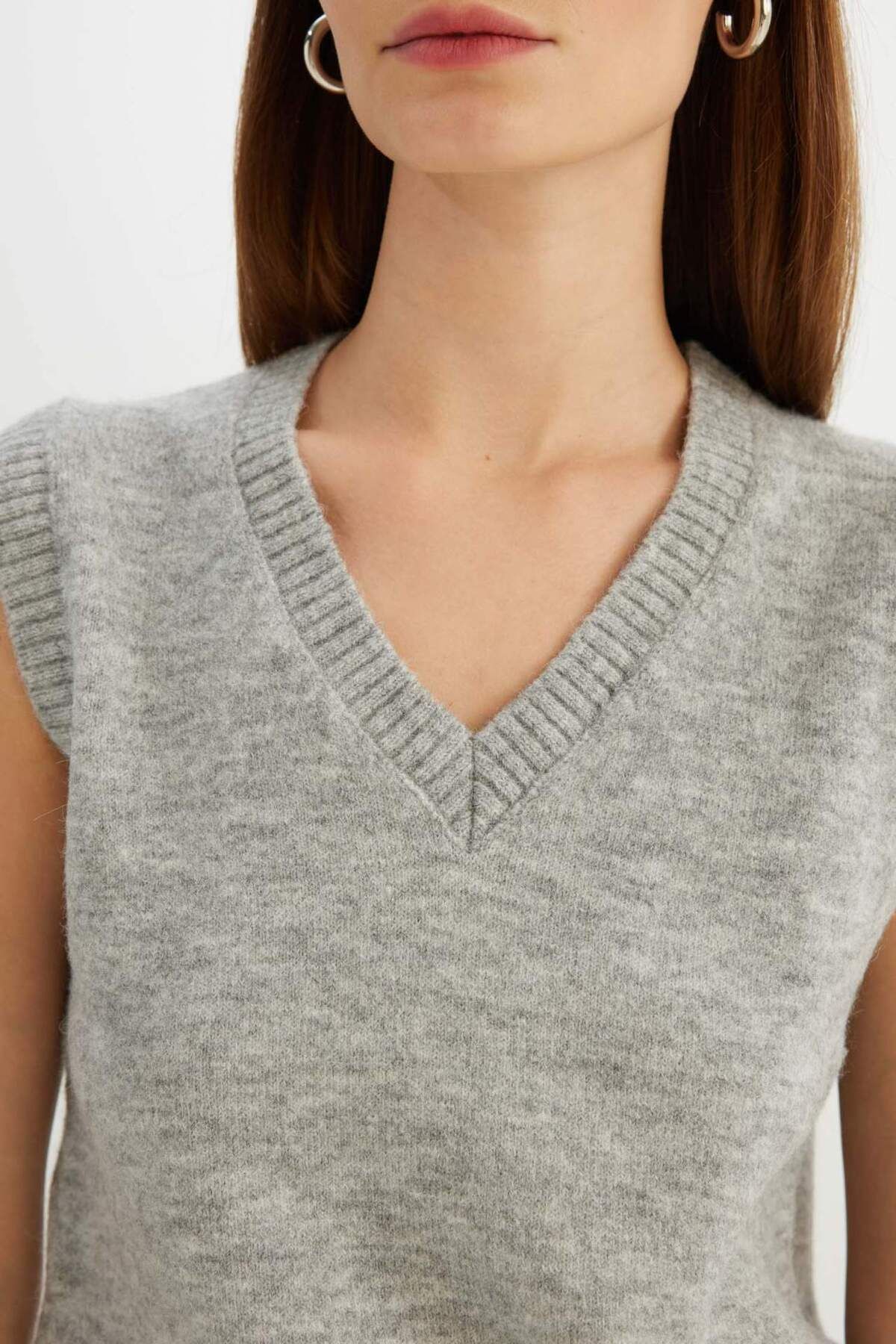 DeFacto-Regular Fit V-Ausschnitt Basic Unifarben Premium Strickweste C9048AX24WN 5