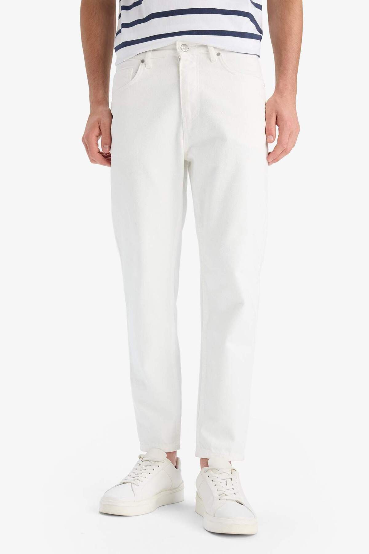 DeFacto-100 % Baumwolle, 90er-Jahre-Slim-Fit, schmale Passform, hohe Taille, schmales Bein, weiße Jeanshose D4463AX24HS 4