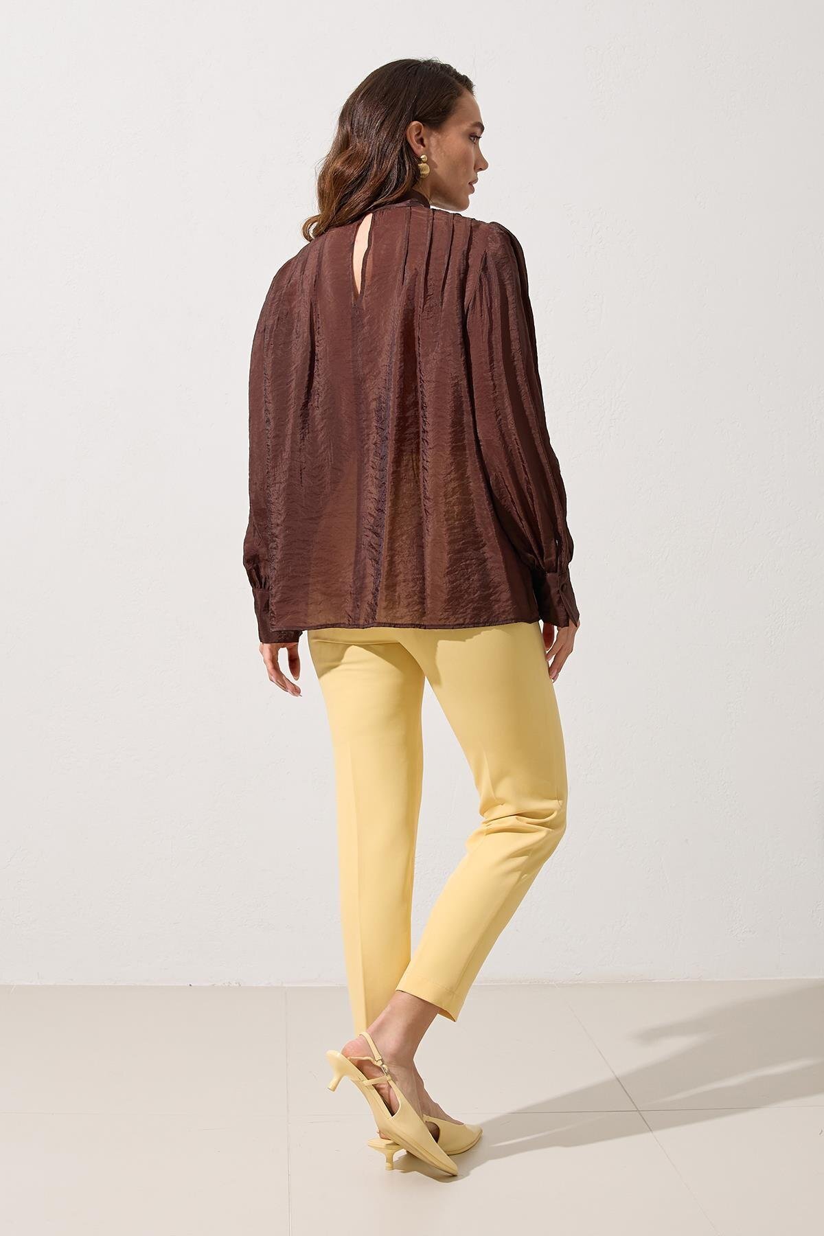 Setre-Bitter-Brown Yakada Rose and Neck Detailed Long Sleeve Comfortable Fit Blouse 5