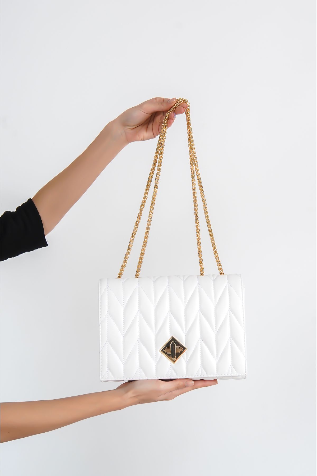 Capone Outfitters-Leeds Women's Bag 3