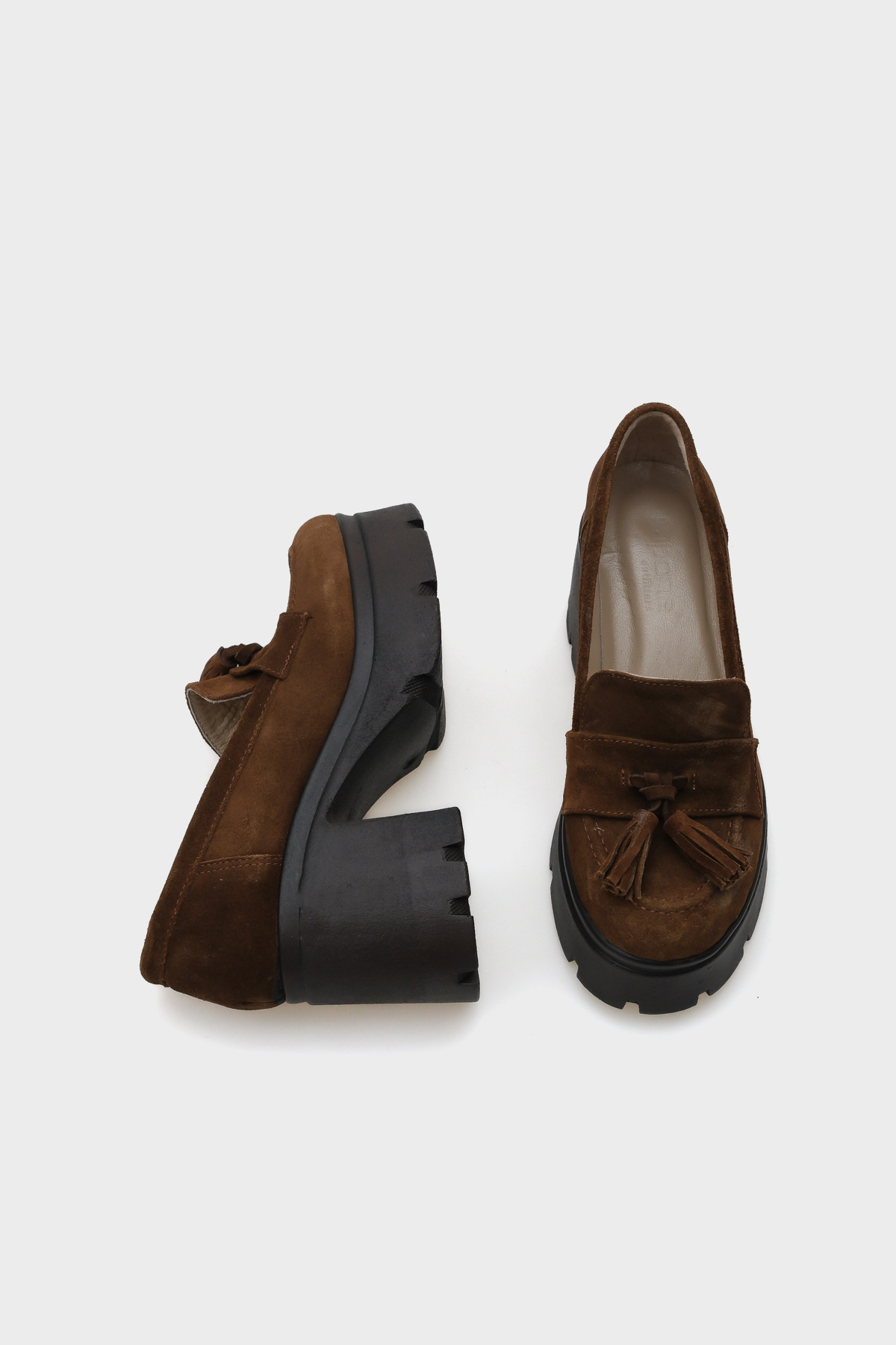 Capone Outfitters-Damen-Loafer-Schuhe aus Leder mit hoher Sohle und Quasten 5