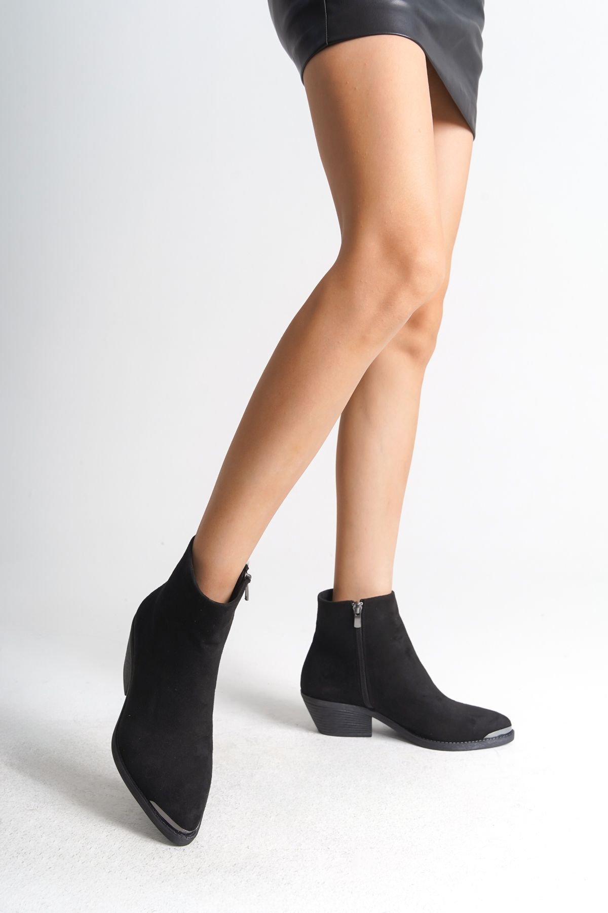 Capone Outfitters-Καουμπόικες μπότες με σιδερένια αξεσουάρ 4