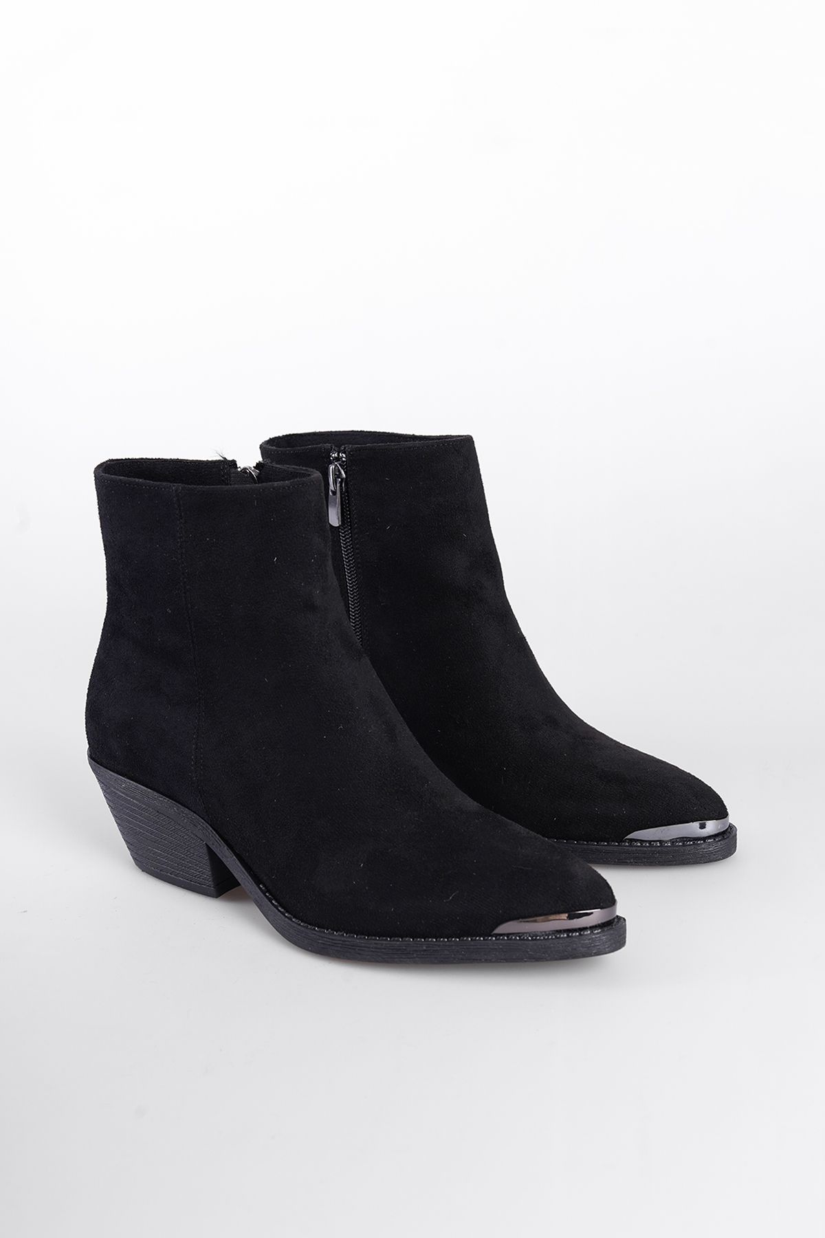 Capone Outfitters-Καουμπόικες μπότες με σιδερένια αξεσουάρ 1