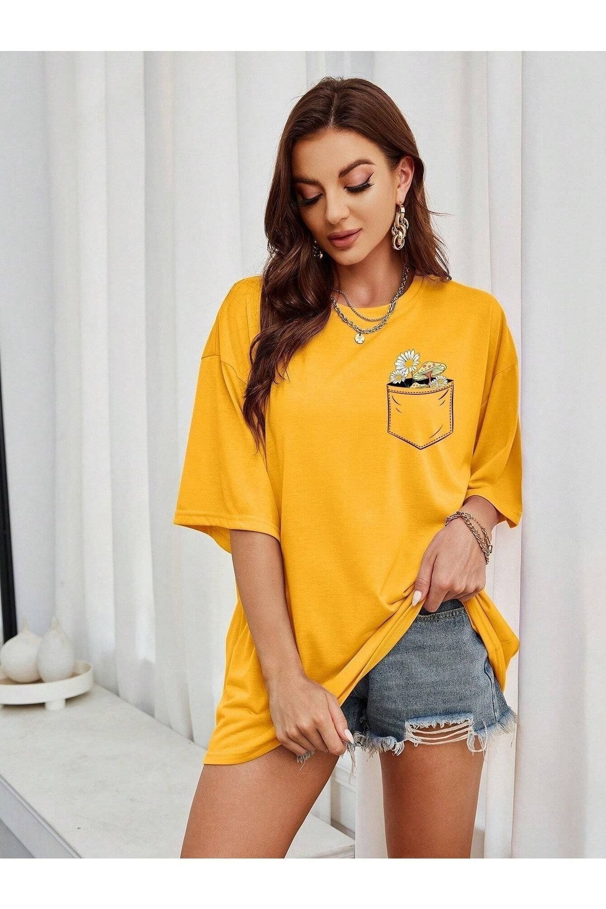CLAYES-Yellow Oversize T-Shirt - Pocket Detail, Crew Neck, Short Sleeve 4