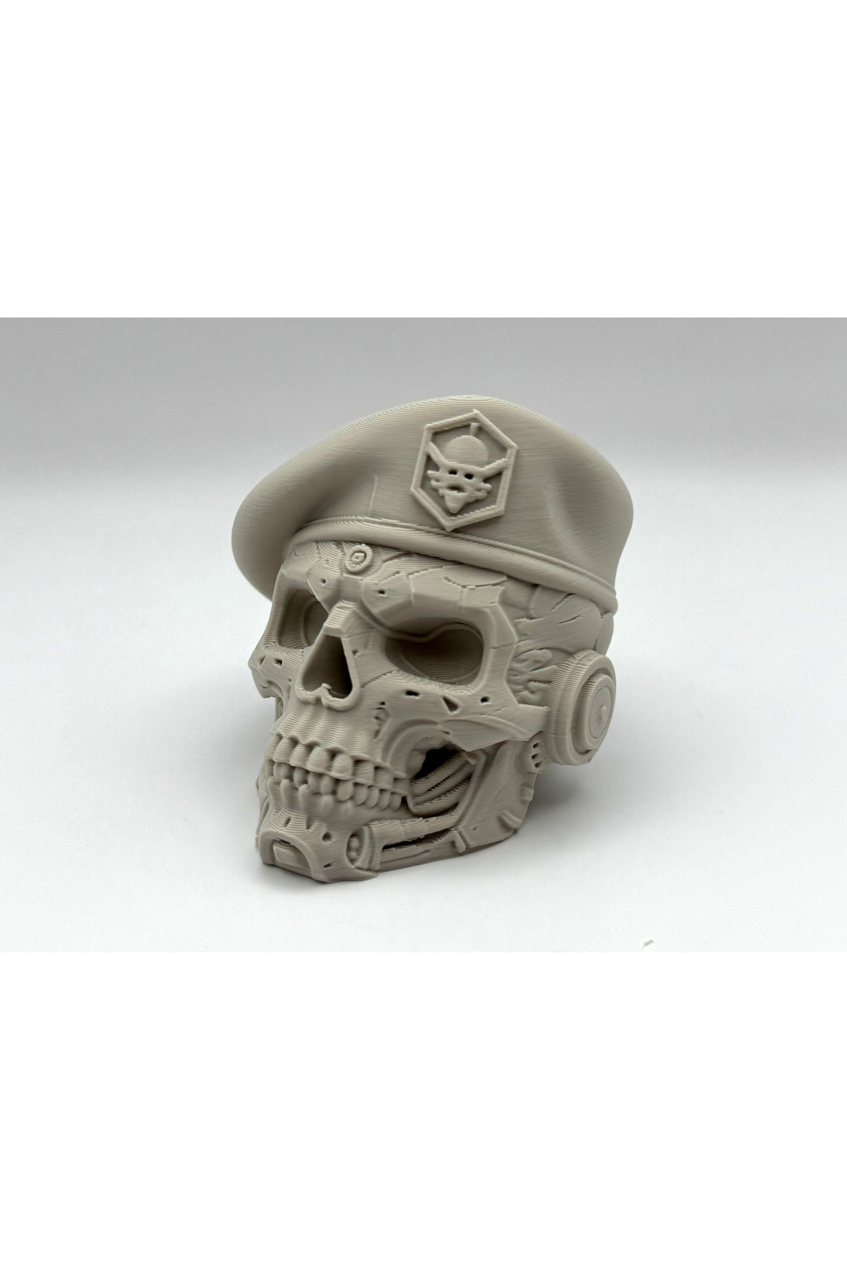 Figurine de crâne de cyber-soldat avec chapeau 10 cm | Objet de bureau décoratif gothique