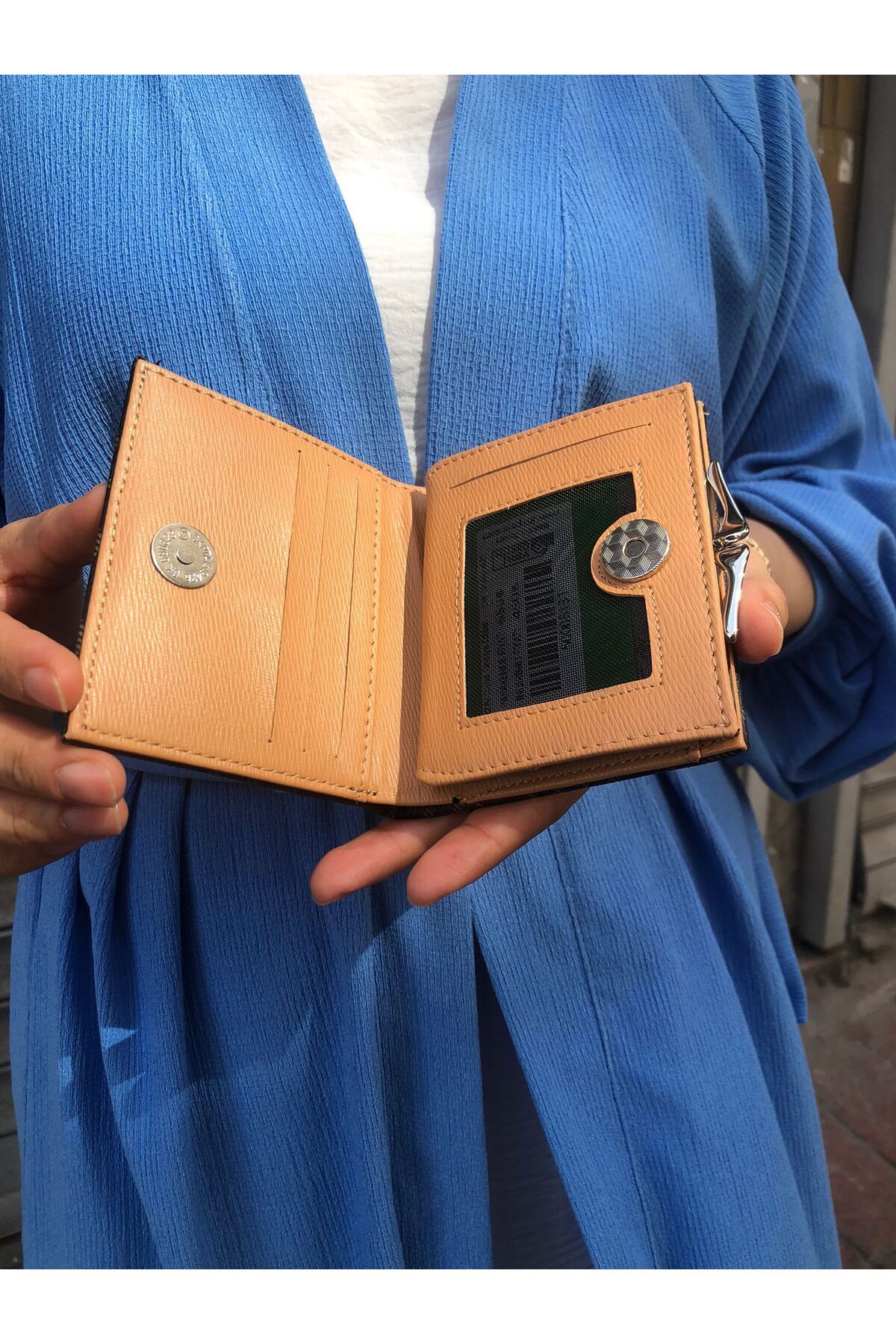 H&D COLLECTİON-Very Stylish Lock Detailed Small Size Wallet with Coin Compartment 8056 2