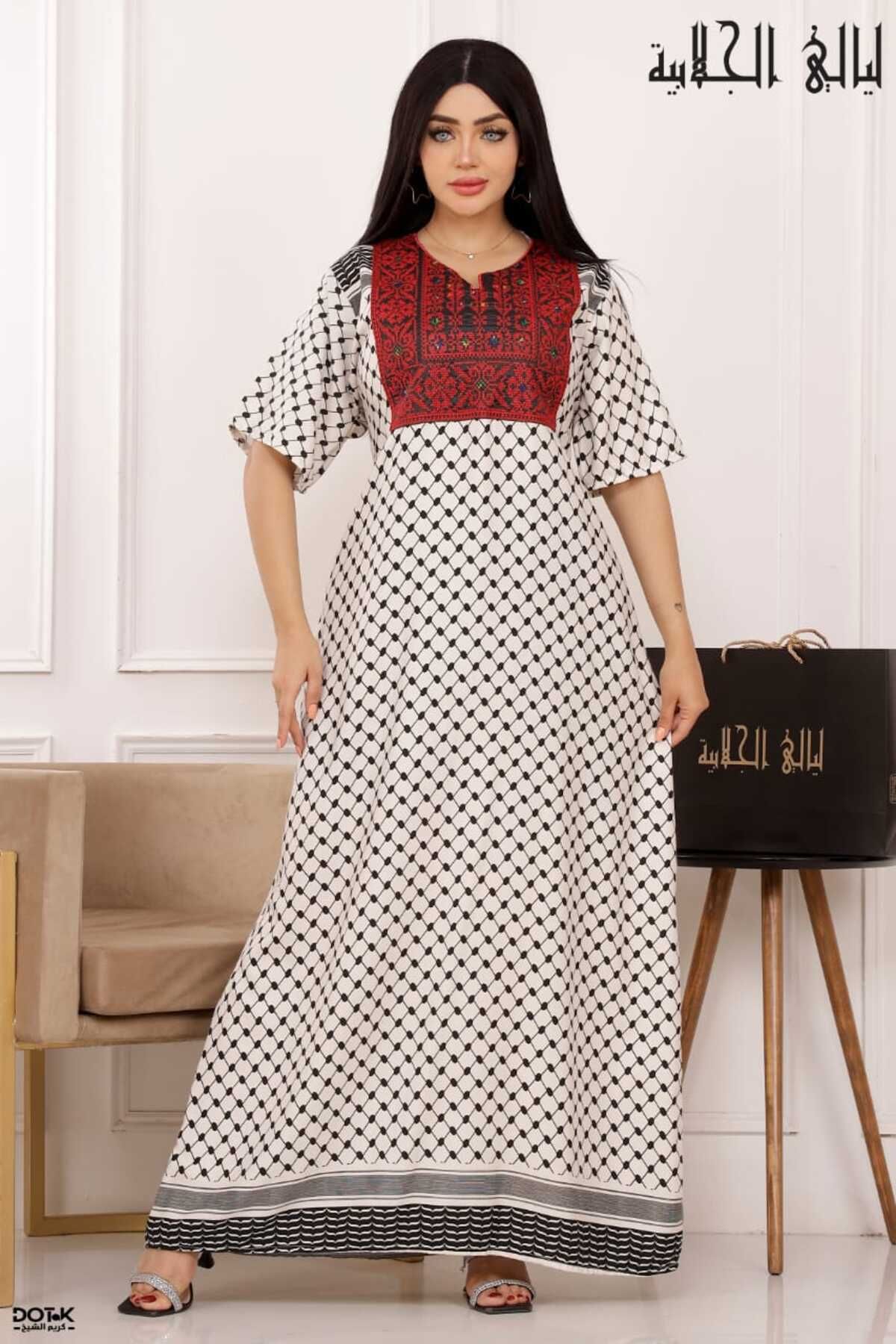 Lyaly aljlabyh-Modern women's jalabiya with a traditional design featuring a keffiyeh motif and luxurious red embroidery on the chest, ideal for occasions and receptions. 4