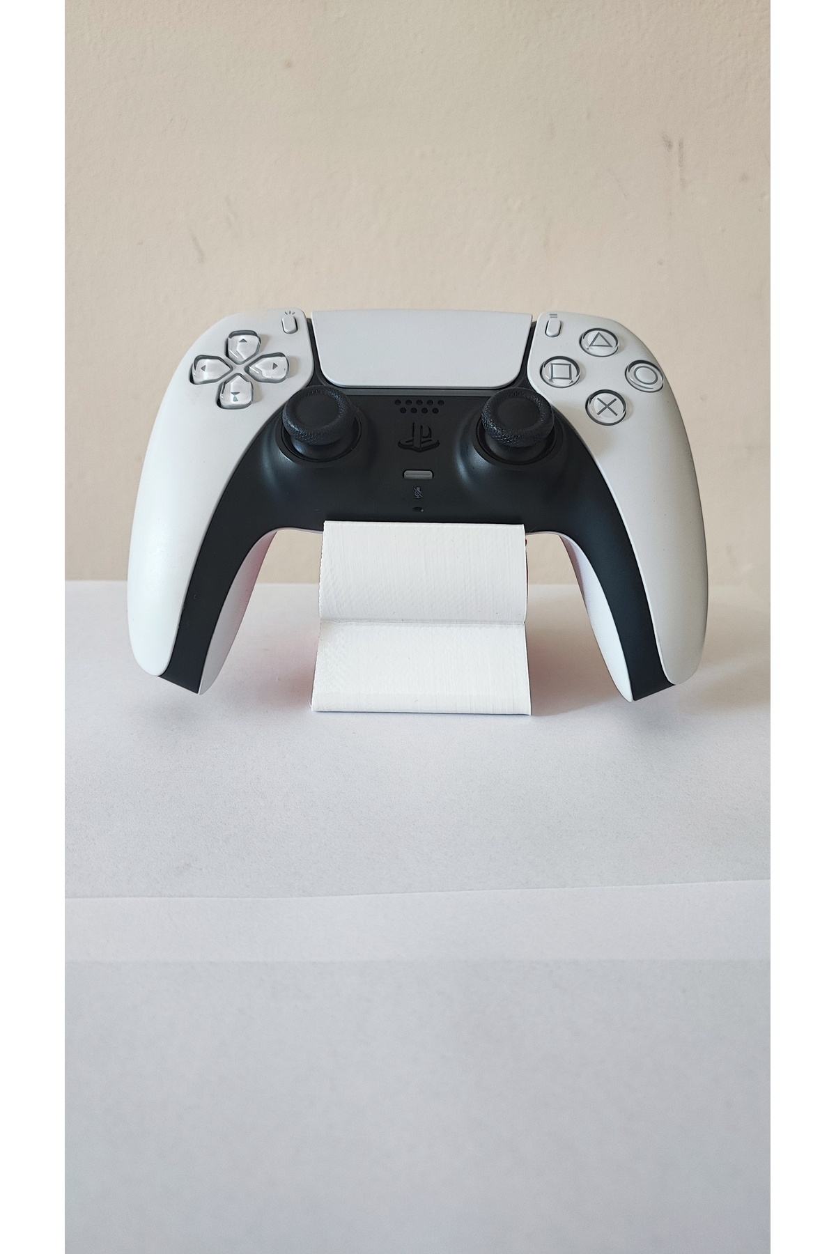 J&K Dizayn Çok Amaçlı Oyun Kolu Standı | Kablo Saklama Çekmeceli | PS5 - PS4 - Xbox - PC Gamepad Uyumlu