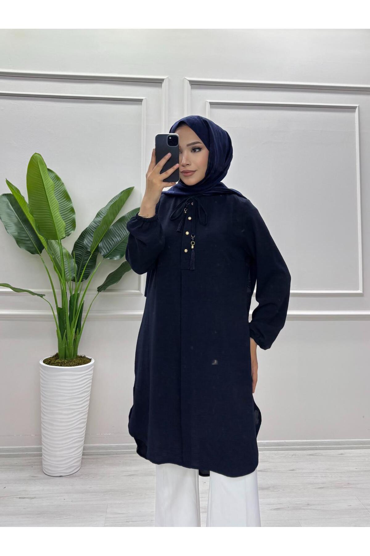 moda acar PÜSKÜL DETAYLI TUNİK