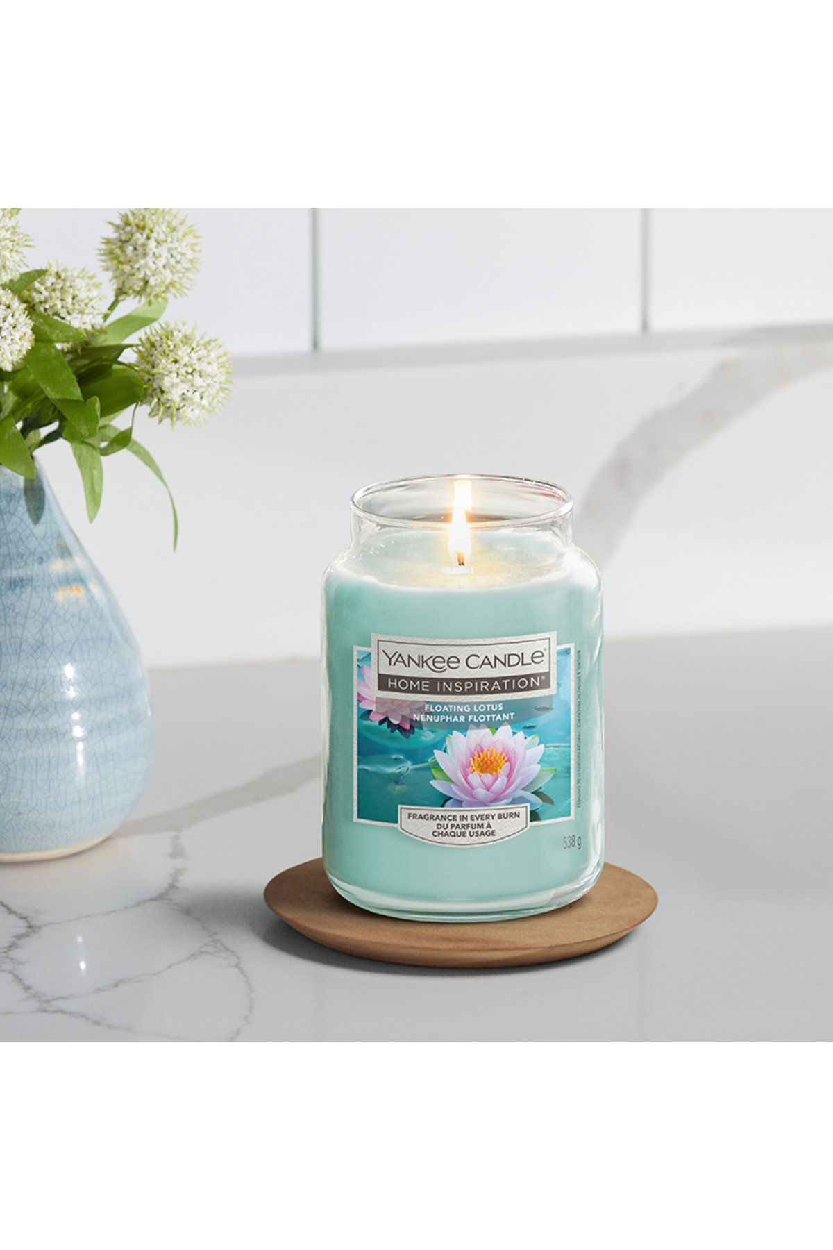 Yankee Candle-Large Jar Scented Candle, Floating Lotus, 538gr. 1
