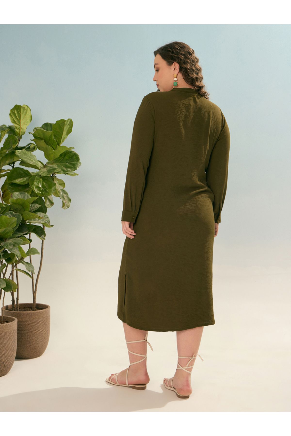 Sassafras By Styli-Plus Olive Shift Midi Dress with Front Button 5