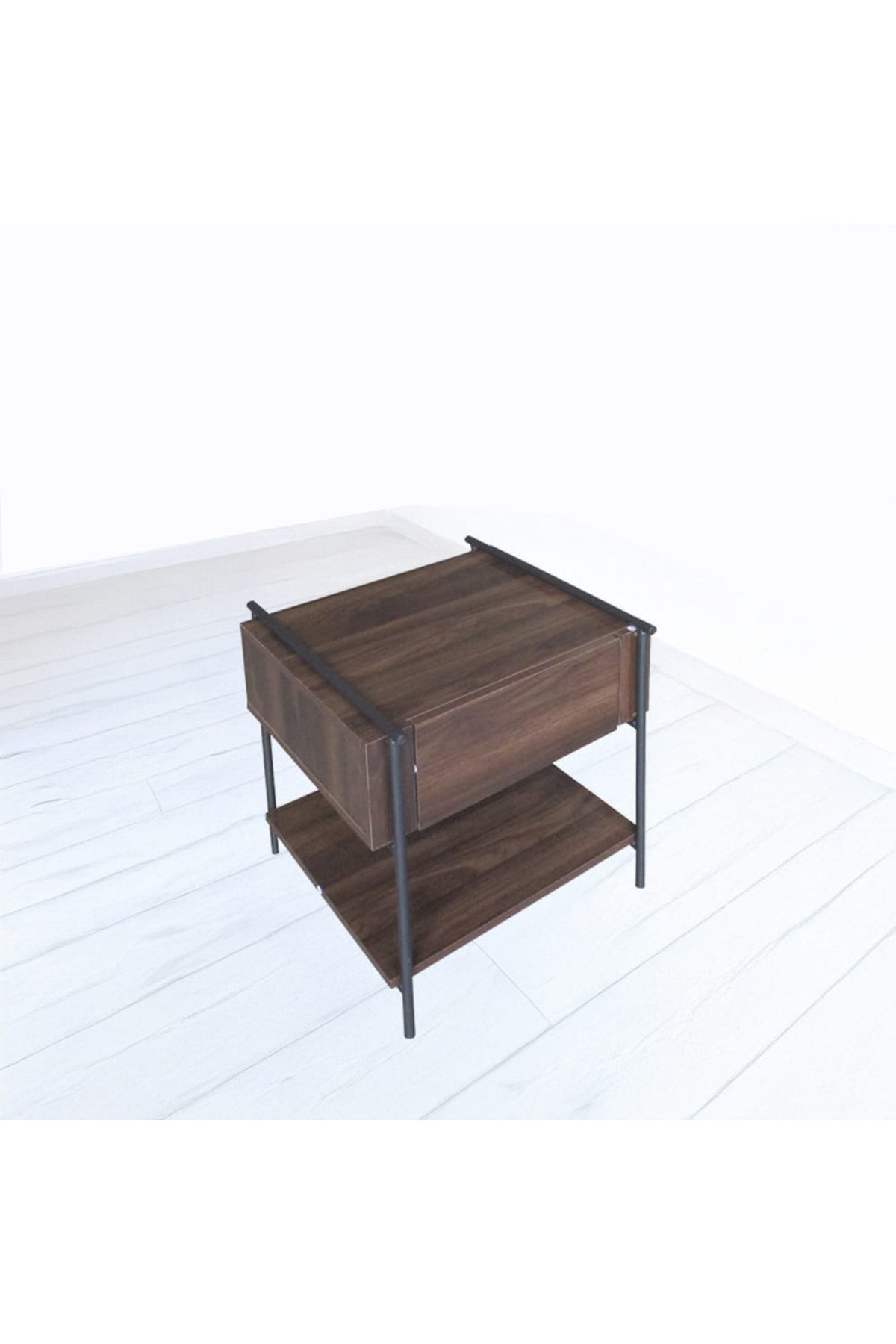DEC22-Chest of drawers with a distinctive design 1