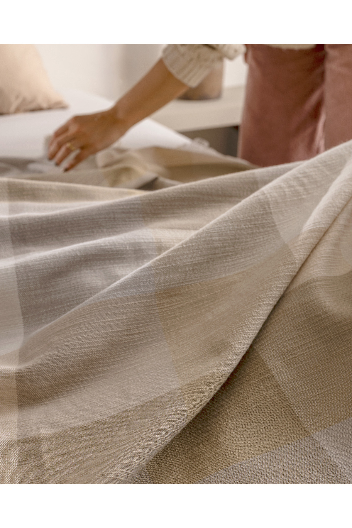 Madame Coco-Grignols Double Cotton Bedspread - Beige 4