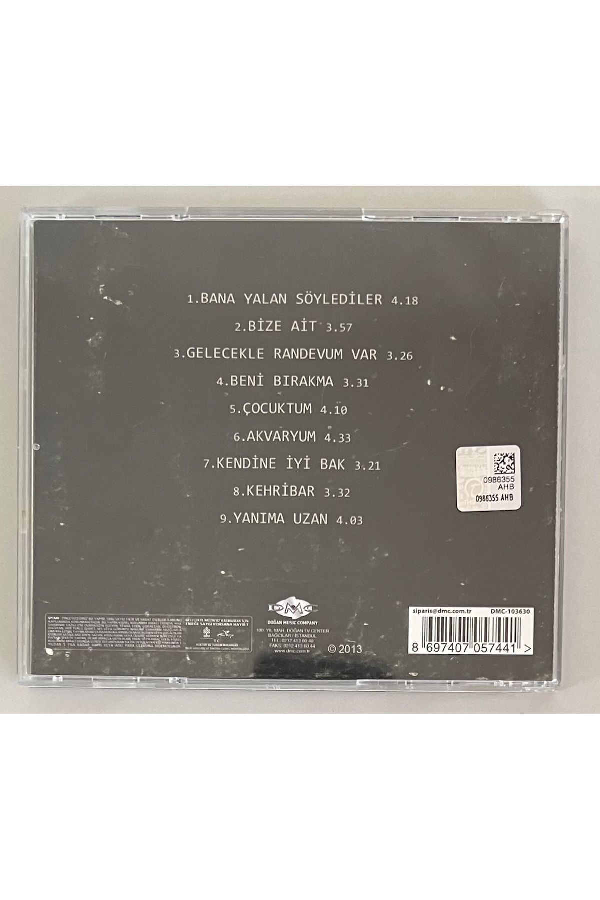 Dmc-لدي موعد في المستقبل مع شحن CD (كذب علي) (إصدار الأقراص المضغوطة الأصلي لعام 2013) 2