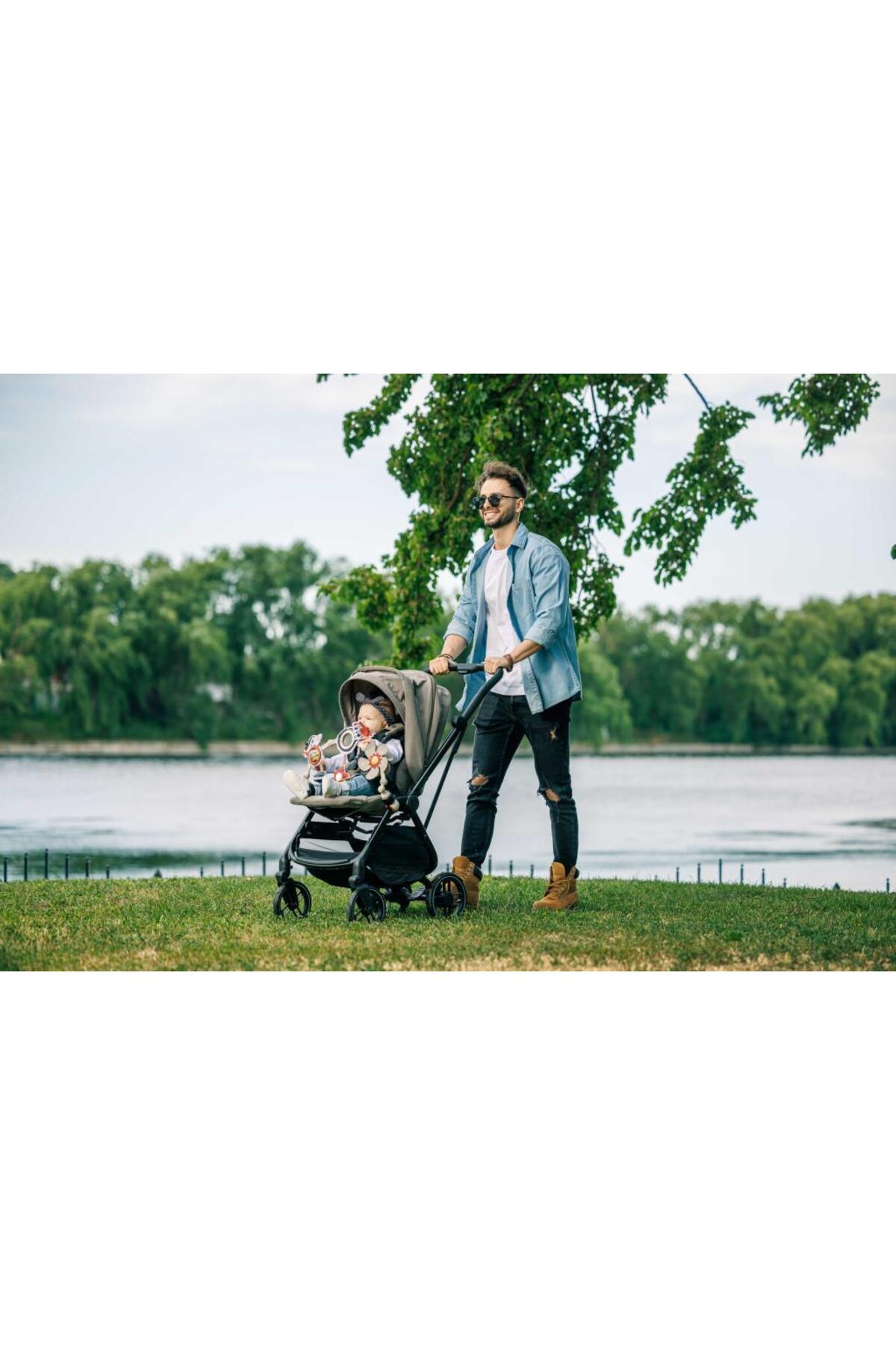 Tiny Love 0-3 Yaş Dönence Beşik ve Bebek Arabası Oyuncağı (Tiny Rockers Koleksiyonu) fotoğrafı 3 (önizleme)