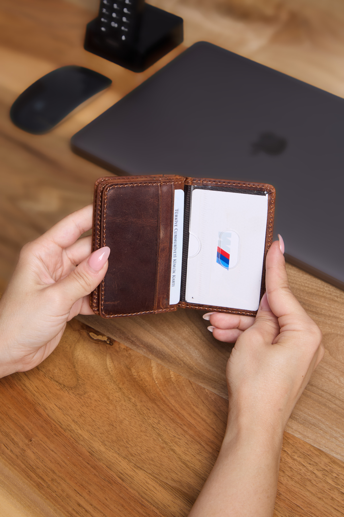 Milian's  3781 Hakiki Deri Kartlık Dikey kartlık - Görsel 3