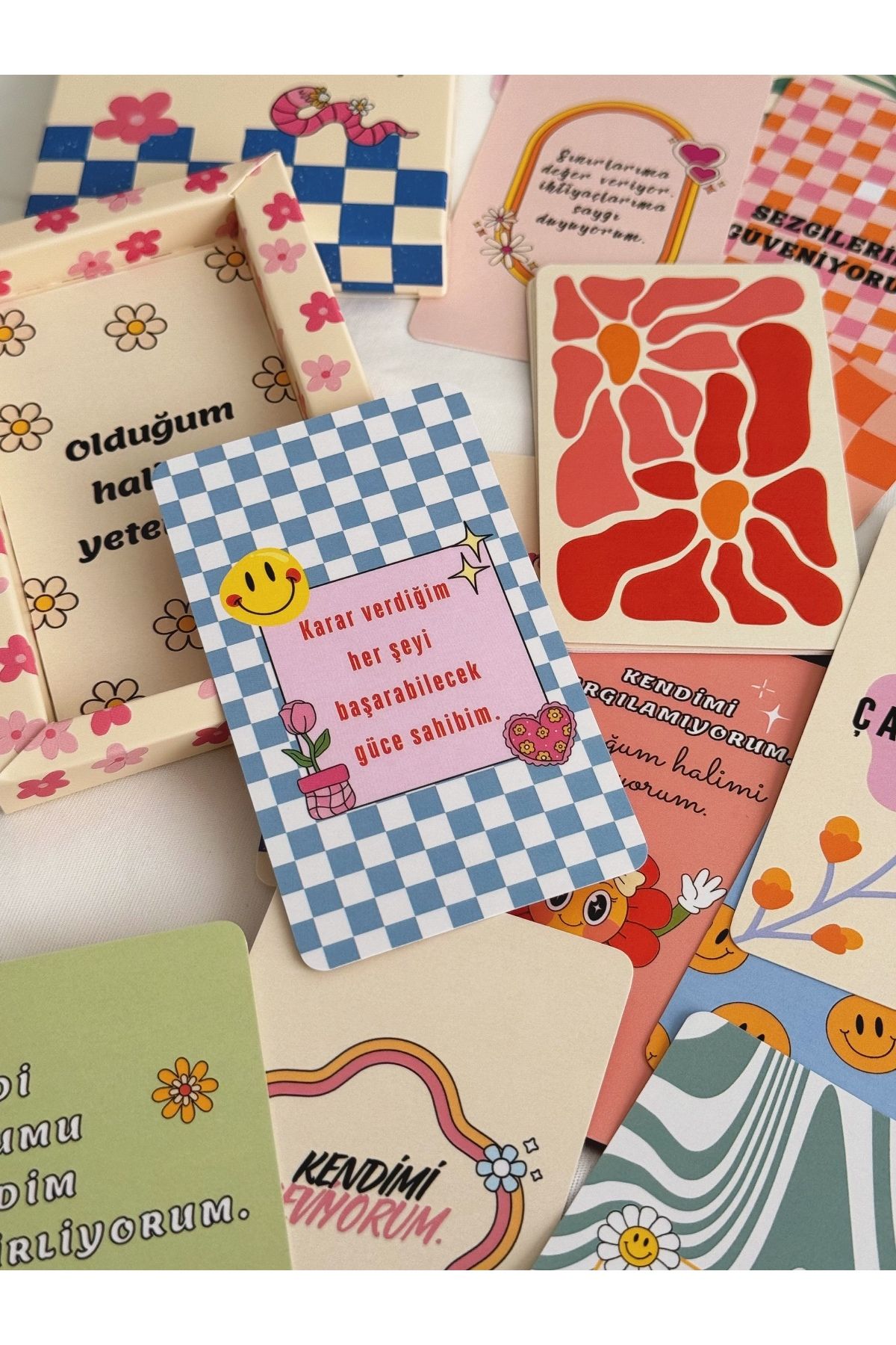 Planet Butik-Essence of Love and Return to Yourself 32 Affirmation Cards 2