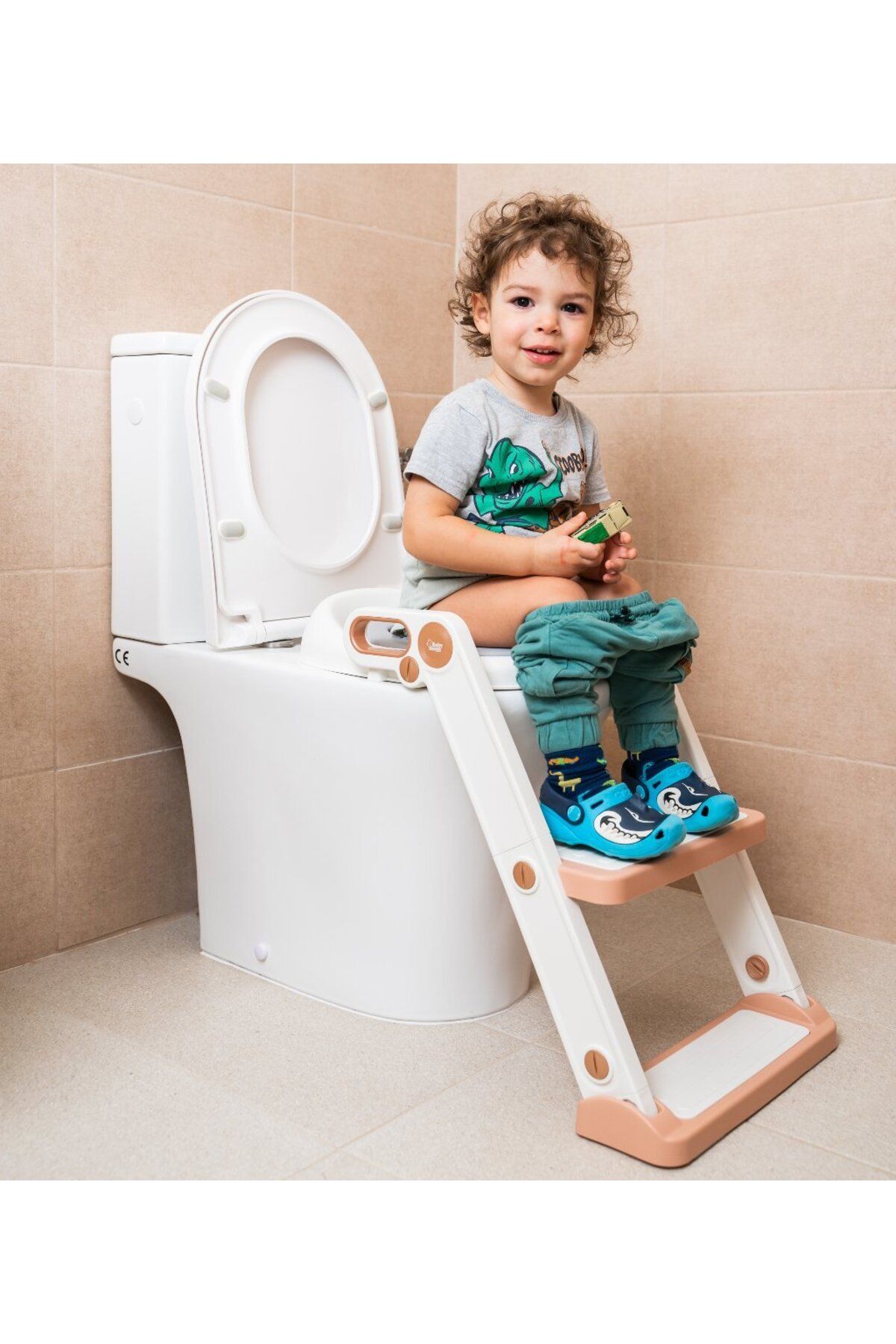 BabySnugg-Children's toilet reducer with foldable ladder and soft seat - with adjustable steps, oval toilet (40-47cm) 1
