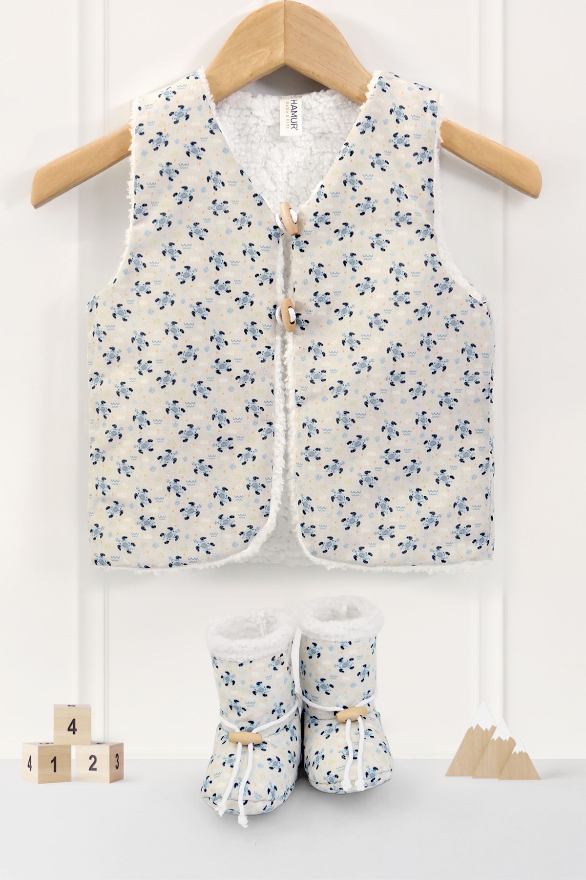 HAMUR-Unisex Vest and Booties Set Set of 2 Double Sided Buttoned Newborn Cotton Sheep Feather Moi 1