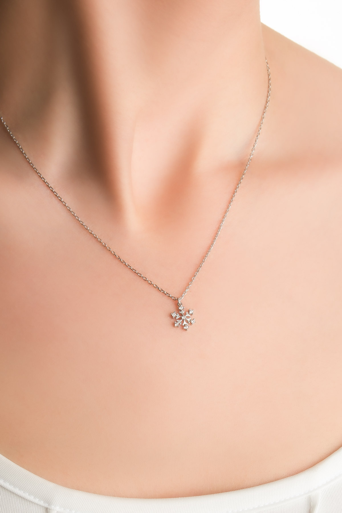 So CHIC... Elsa 18 Ayar Beyaz Altın Kaplama 45 Cm Gümüş Minimal Kolye görsel 2