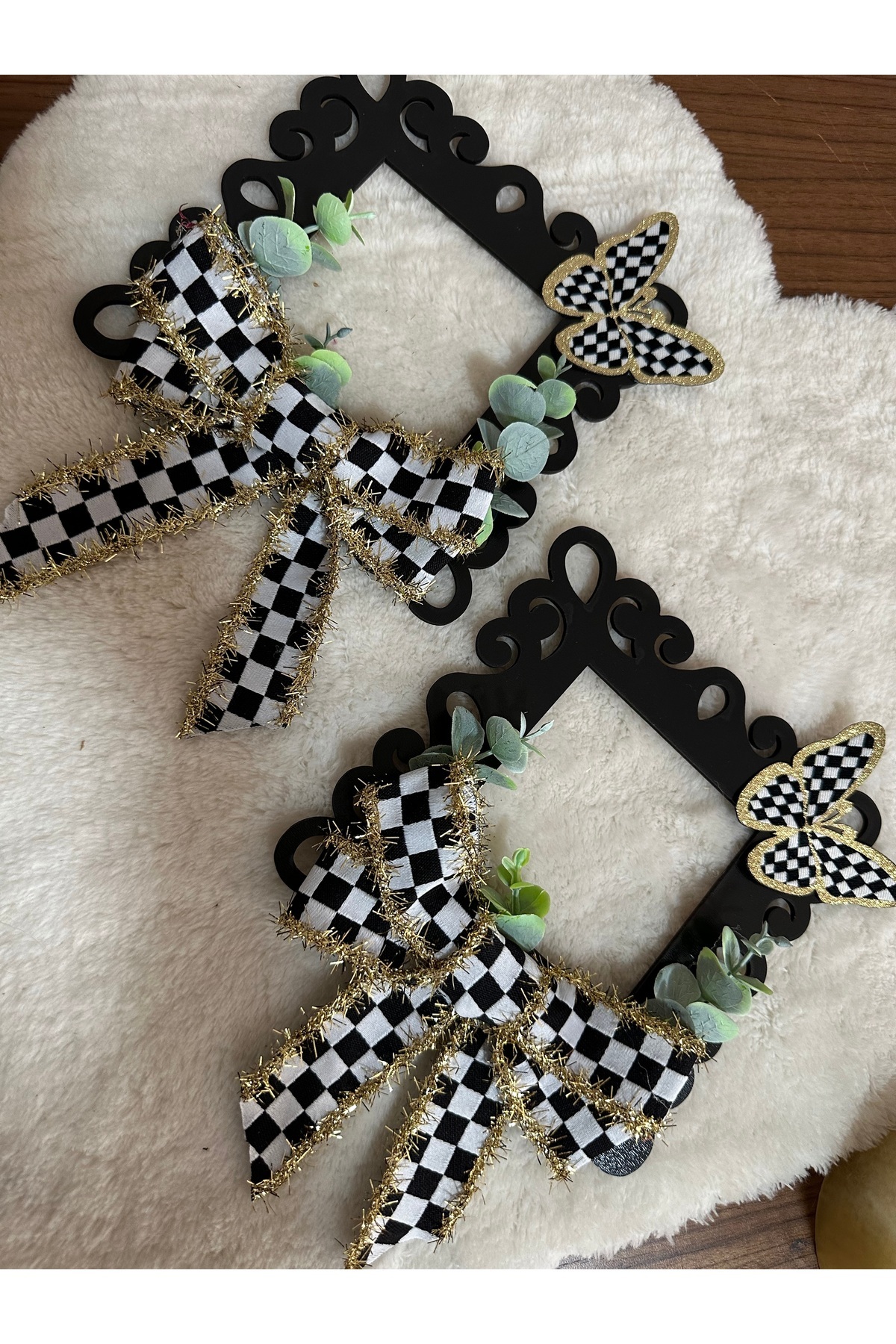 Marrone-Set of Two Socket Frame Key Ornament 1