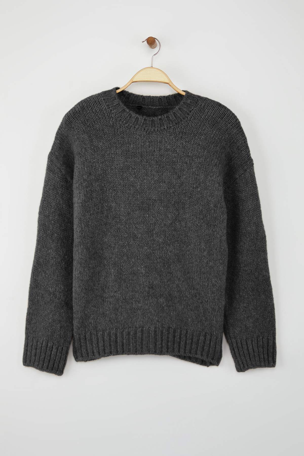 Trendyolmilla  Wardrobe Essentials Antrasit Yumuşak Dokulu Geniş Kalıp Basic Triko Kazak | TWOAW26KZ00073 - Görsel 5