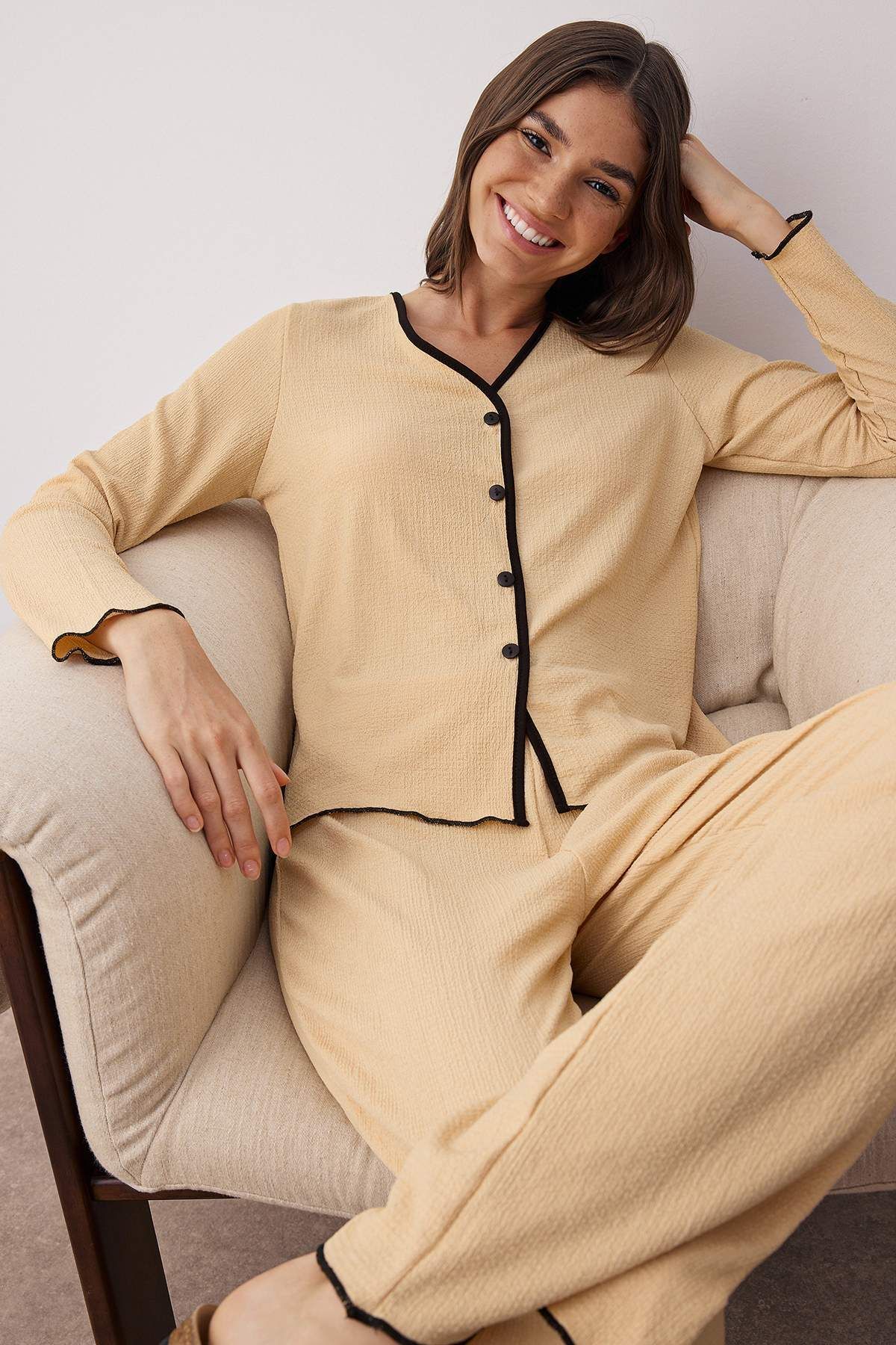 Trendyol Collection-Beige Button and Bias Textured Wrap Knitted Pajama Set Thmaw26Pt00097 1