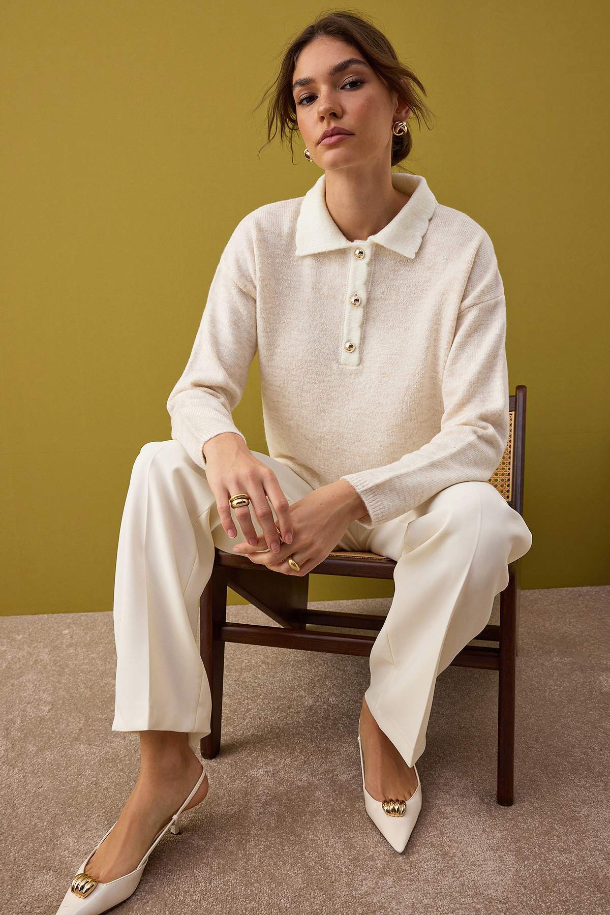 Trendyolmilla  Taş Yumuşak Dokulu Geniş Kalıp Triko Kazak TWOAW26KZ00062