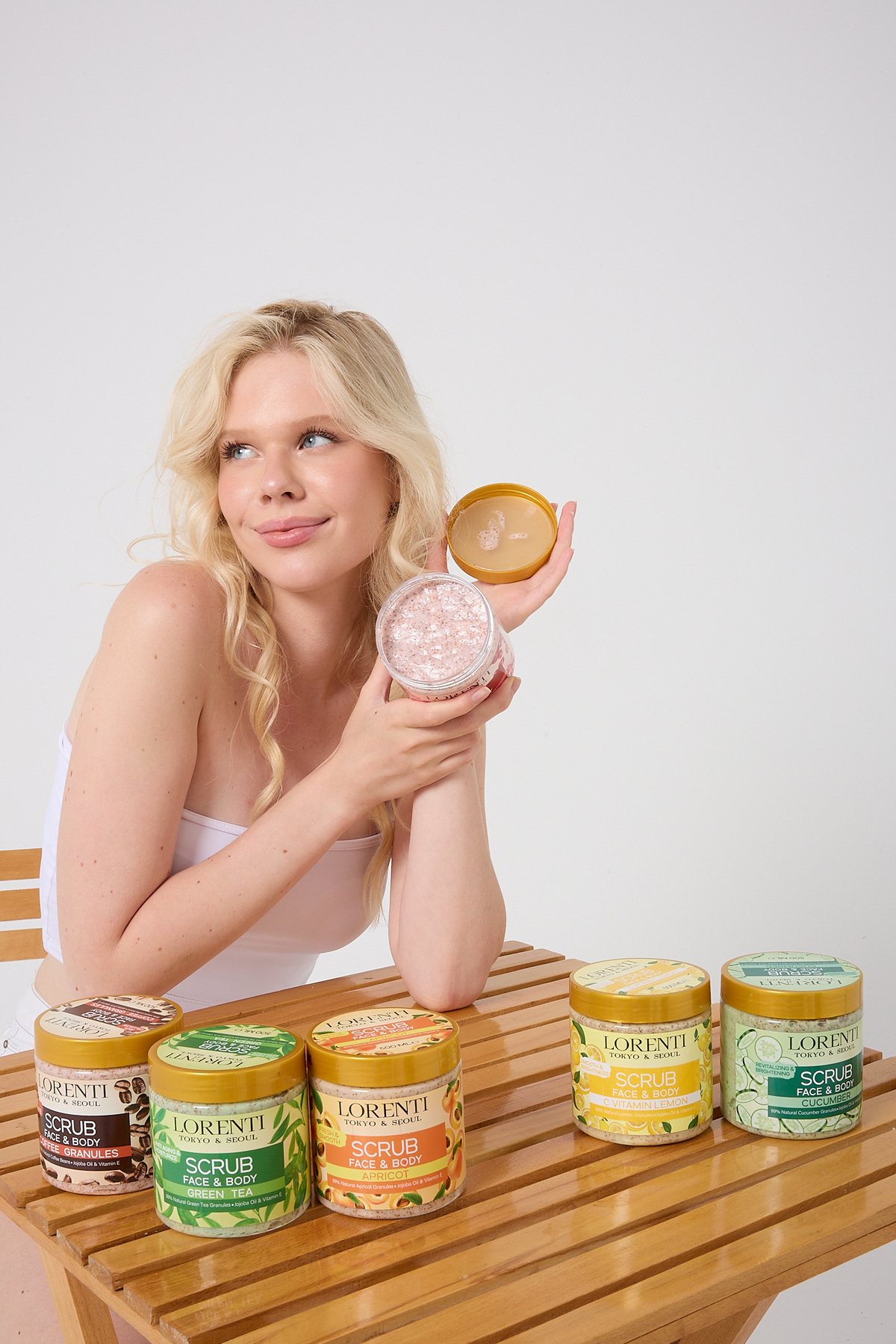 Kayısı Özlü Pürüzsüzleştirici Yüz ve Vücut Peeling 500 ml — 001VUC005 — تصویر 2 از 4