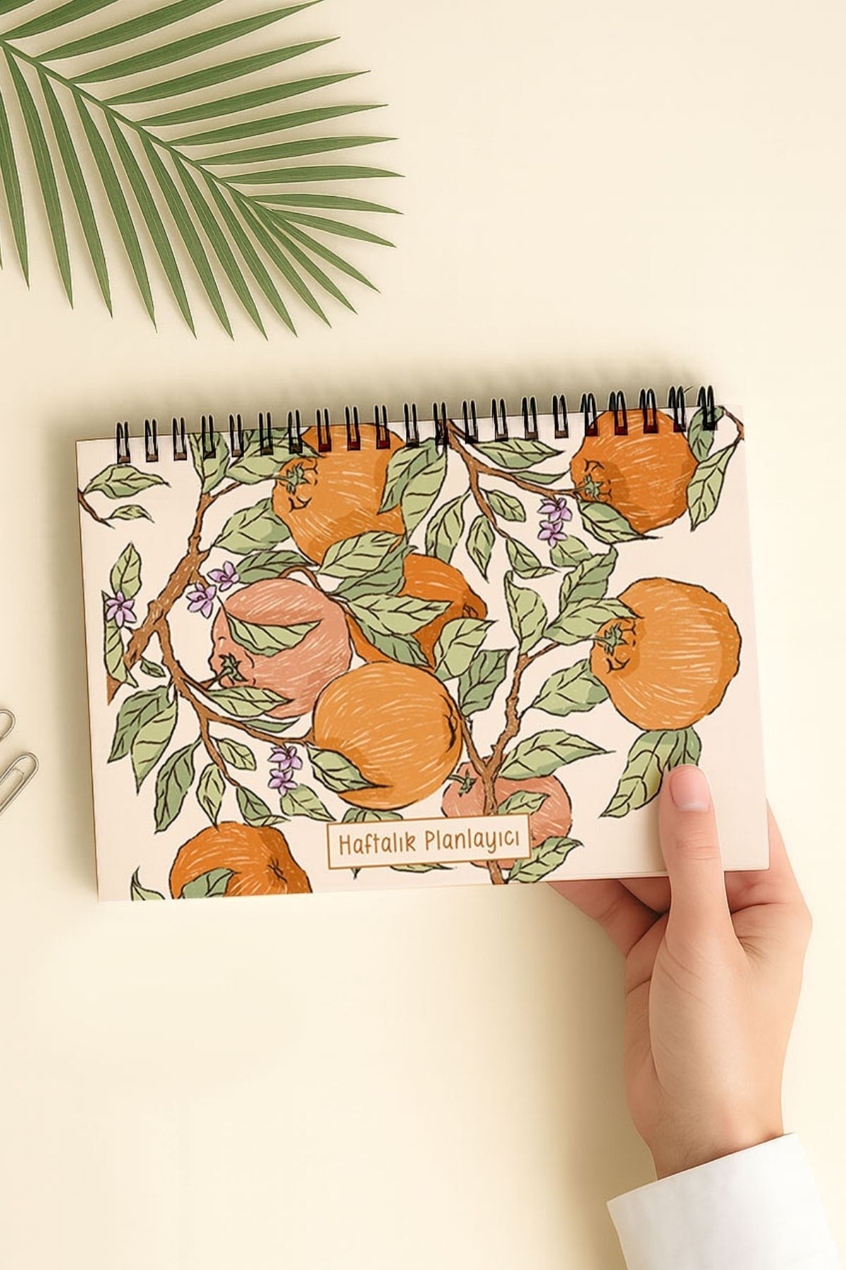 Eldesen Tasarım Haftalık Planlayıcı A5 Defter, Esnek İnce Karton Kapaklı, 1 Yıllık Planlayıcı, Portakallı