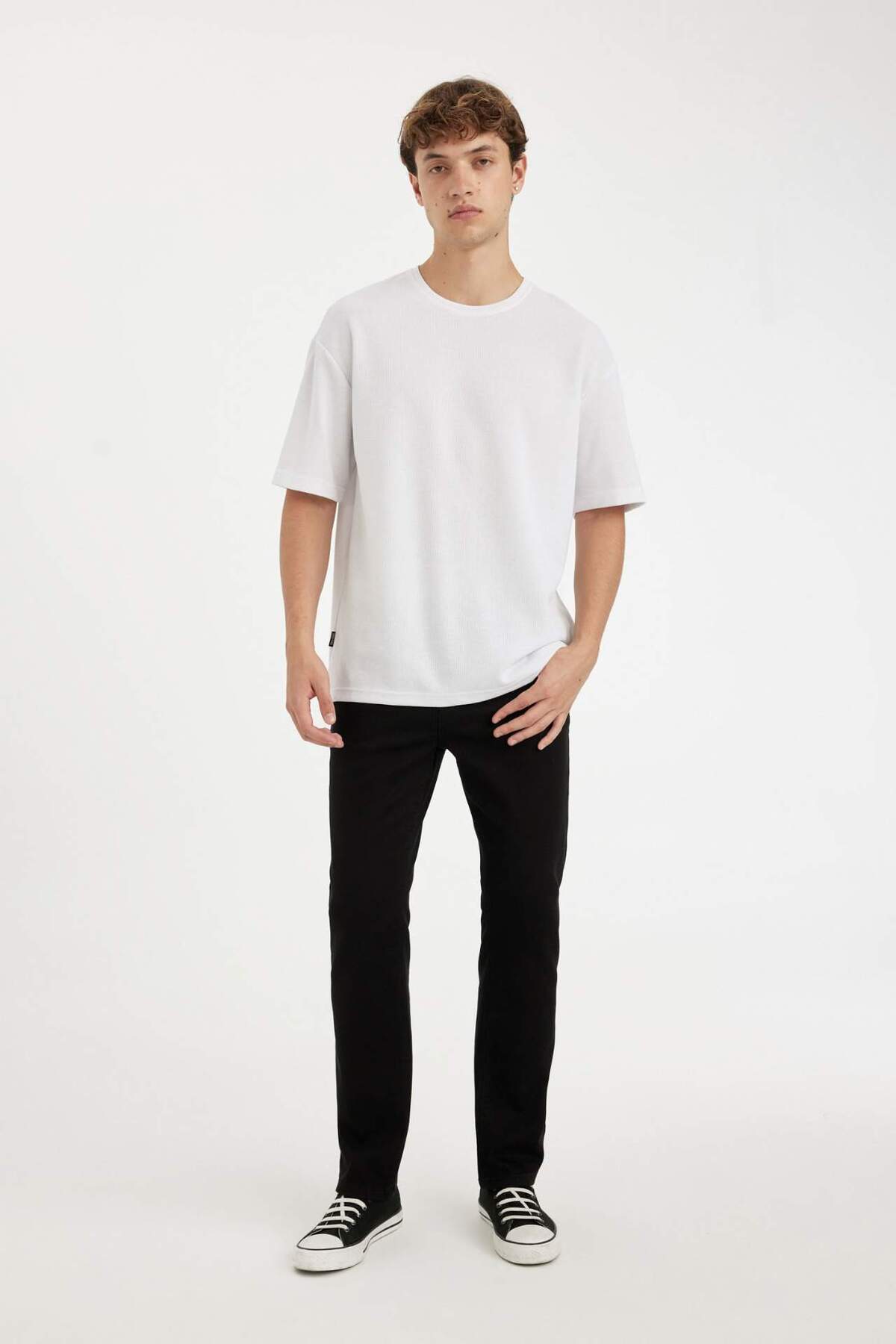 DeFacto-Sergio Regular Fit Jeanshose – normale Taille, Röhrenbein D9061AX24AU 5