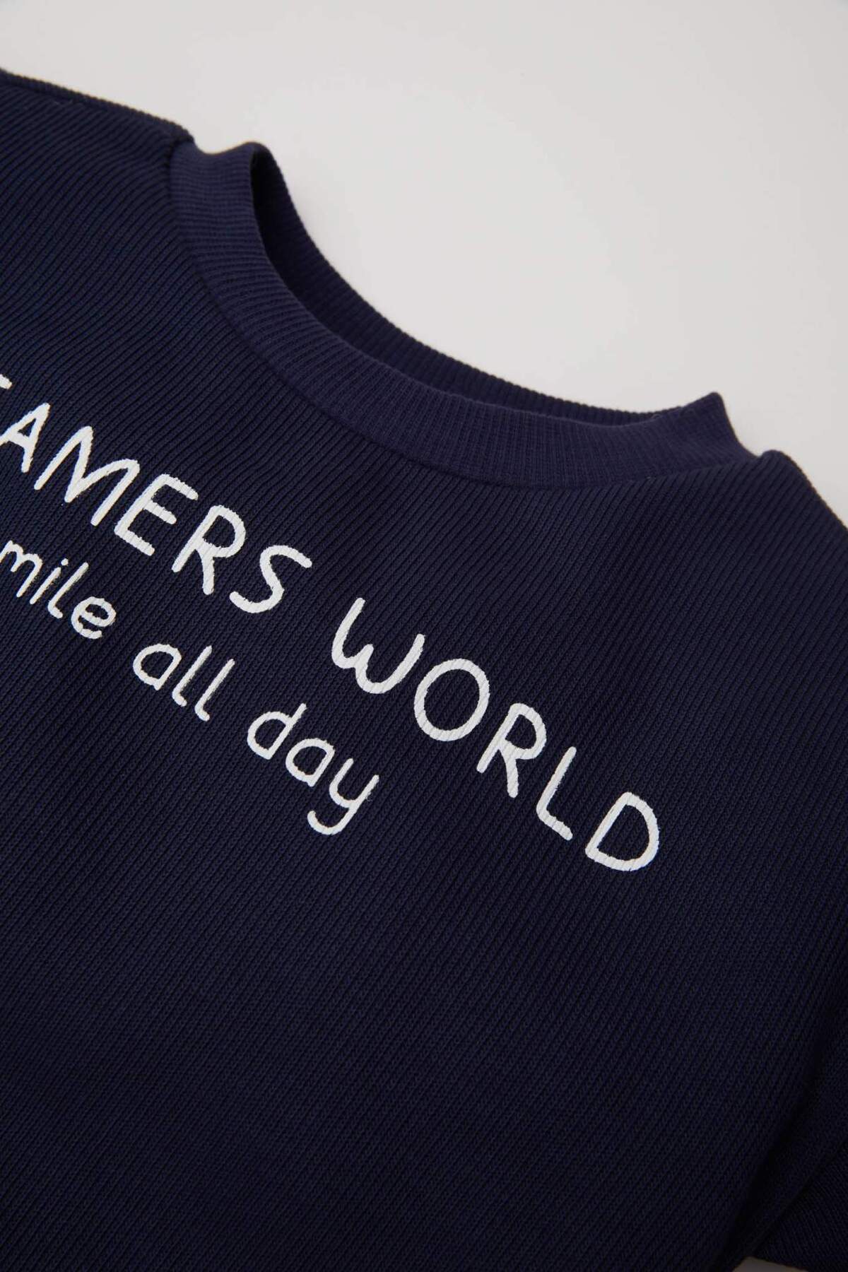 Defacto Erkek Bebek 2li Takım Etiket Baskılı Sweatshirt Selanik Kumaş Beli Lastikli Jogger Eşofman Altı D464 fotoğrafı 3 (önizleme)