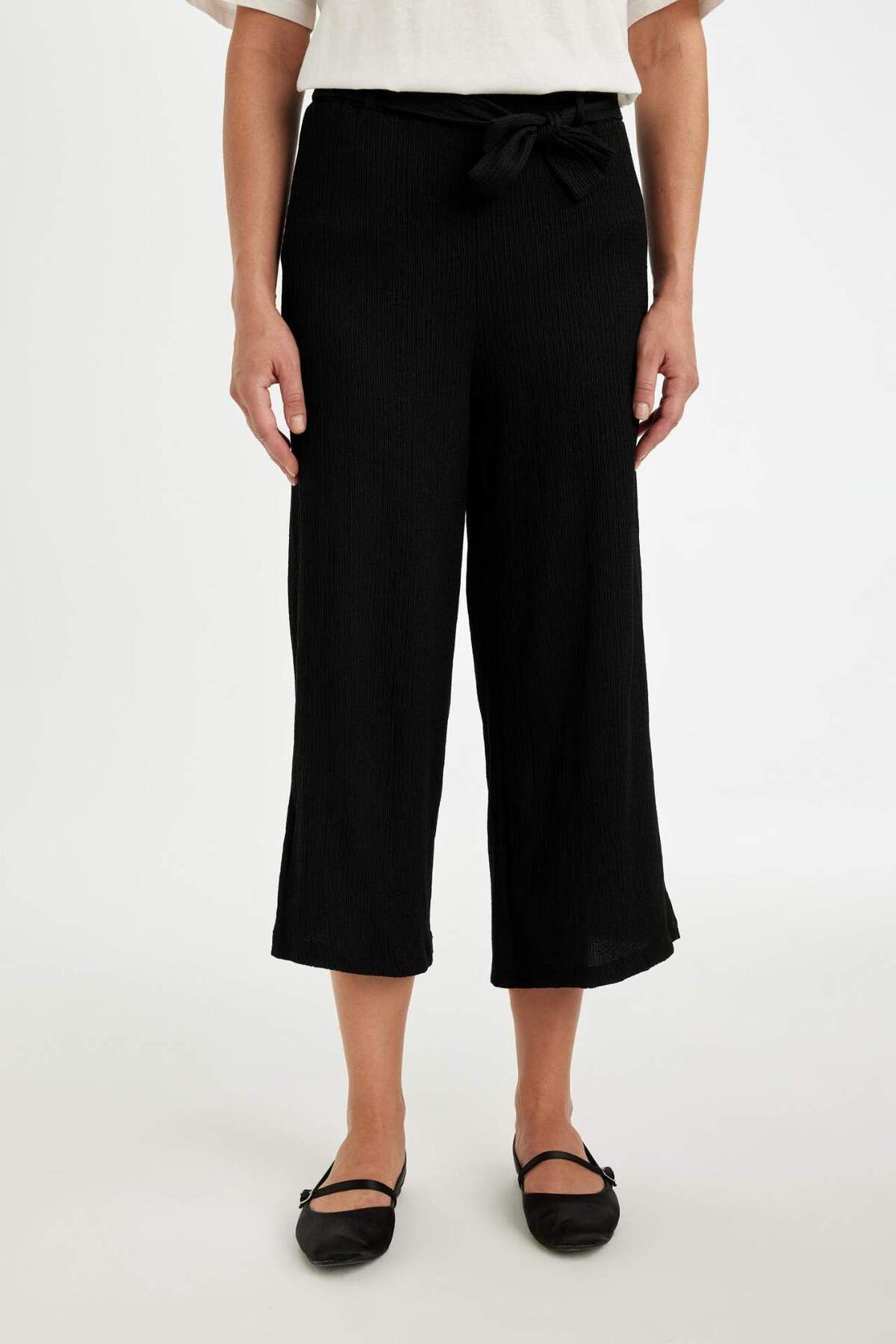 DeFacto-Hose Regular Fit bewegete Kurzbein Basic Unifarben D5924AX24HS 4