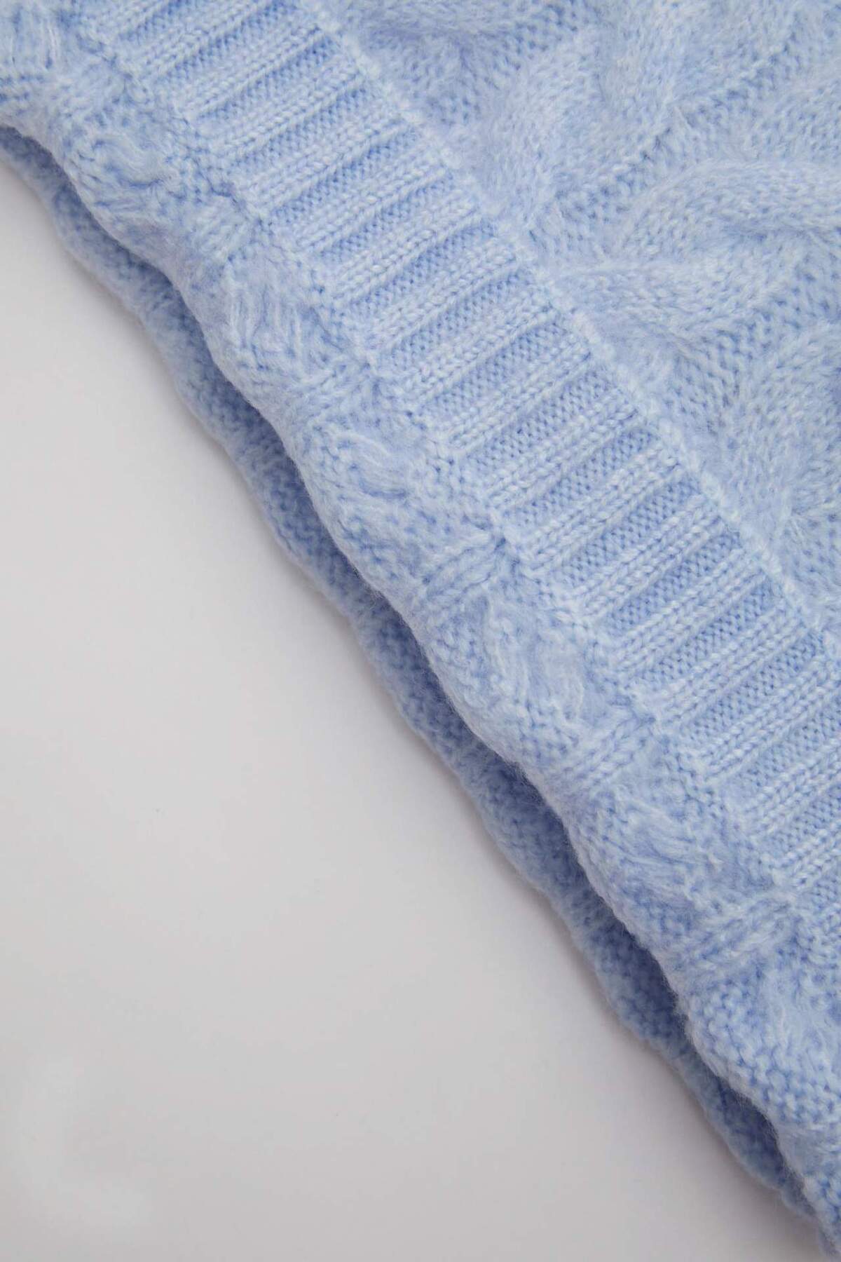 Defacto Kız Bebek Mavi Bisiklet Yaka Örgü Desenli Triko Kazak D0354A524AU fotoğrafı 4 (önizleme)