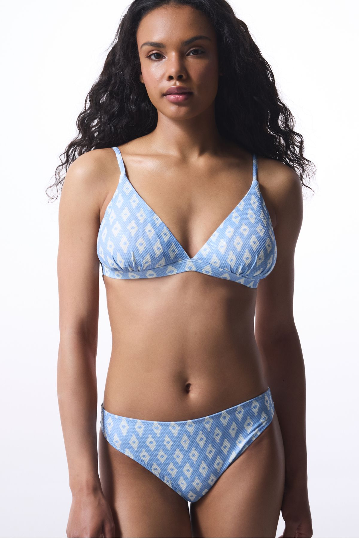 Penti-Geometric Patterned Shiny Triangle Bikini Top 4