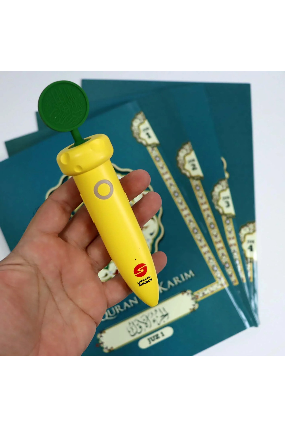 - قرآن مجزّی ۳۰ جلدی با قلم خوانشگر