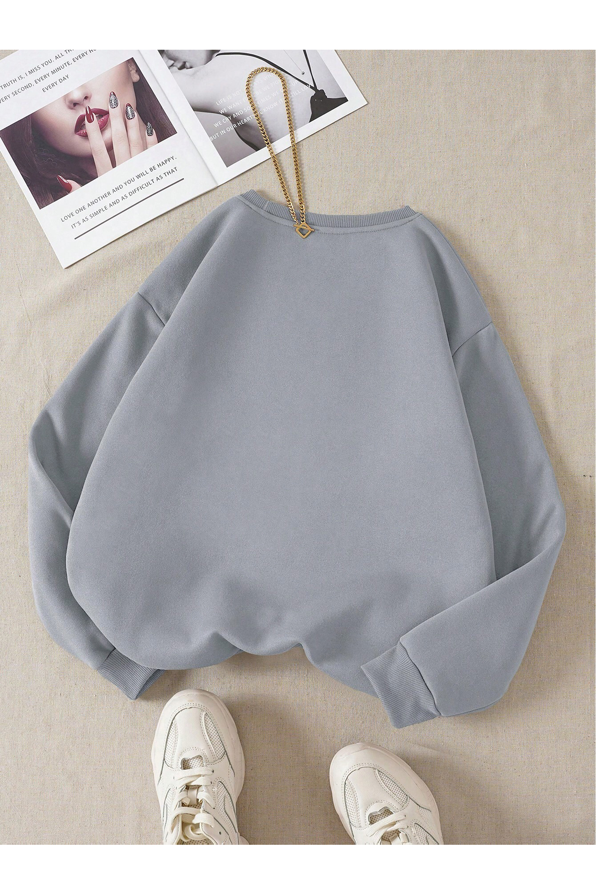 DUBU BUTİK  Kırmızı Minimal Kalp Sweatshirt - Boyamalı Gri Baskılı Oversize Kalın Kışlık Bisiklet Yaka - Görsel 2