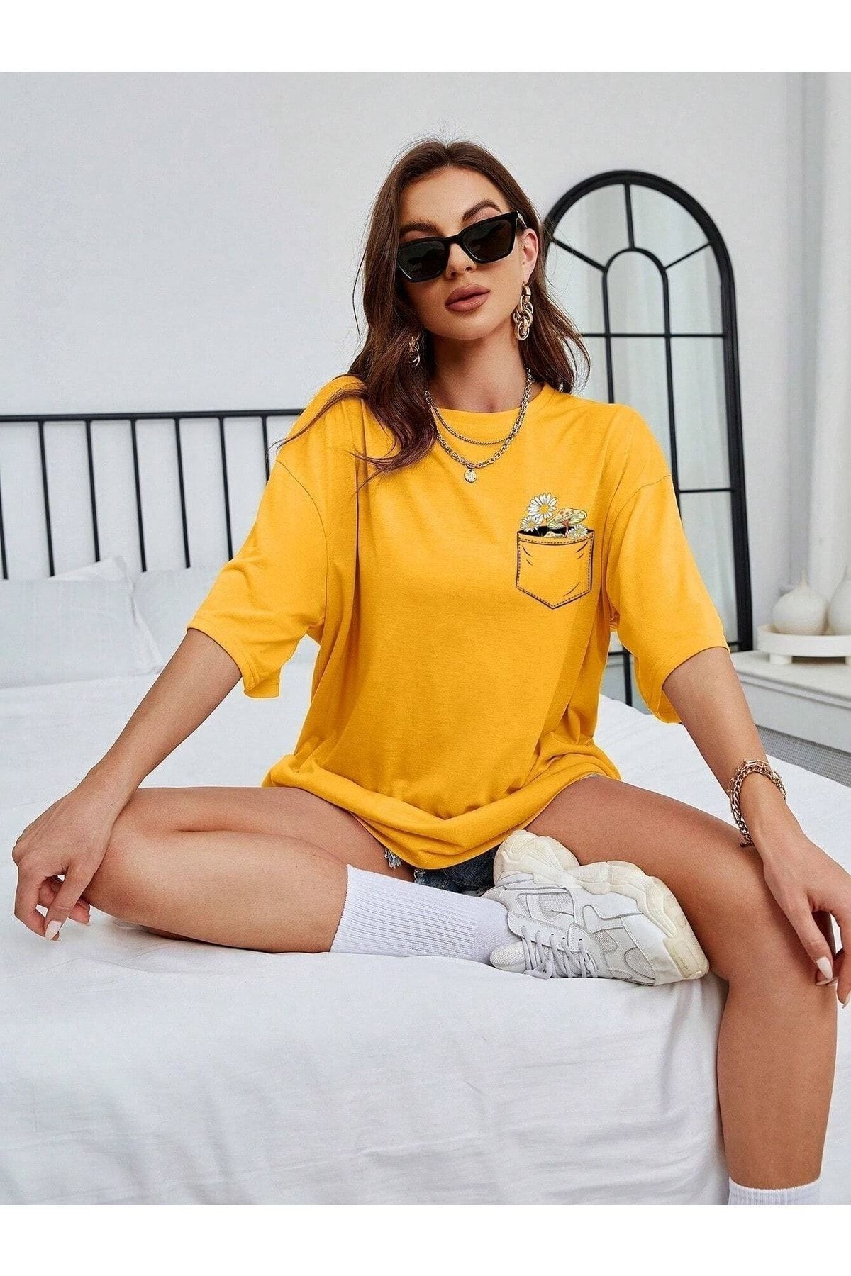 CLAYES-Yellow Oversize T-Shirt - Pocket Detail, Crew Neck, Short Sleeve 3
