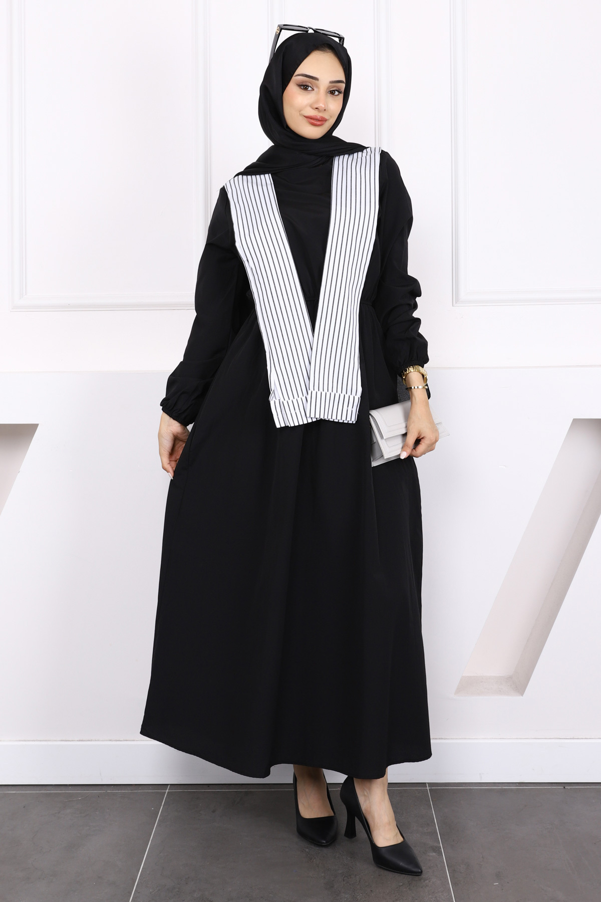 İmajButik-Μαύρο φόρεμα με ελαστική μέση και λεπτομέρεια γιακά 1