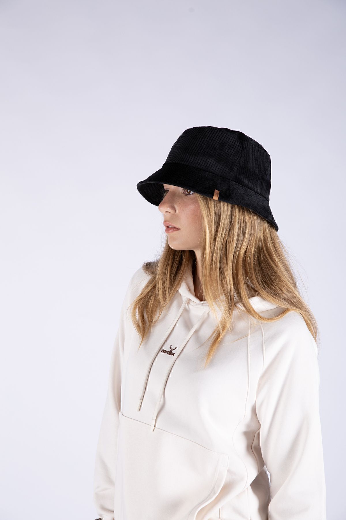 Nordbron-Unisex Black 100% Cotton Patterned Velvet Bucket Hat Leather Label Detailed Bucket Belluno Daily 5