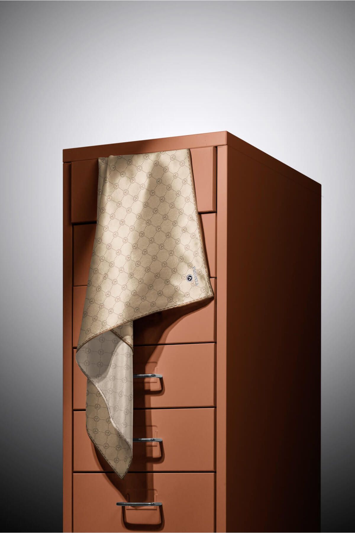 Vissona-Μπεζ Μονόγραμμα με μοτίβο 100% Twill 90x90 Κασκόλ - Ράψιμο στο χέρι 5