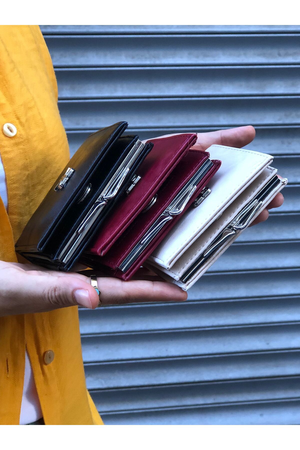H&D COLLECTİON-Very Stylish Lock Detailed Small Size Wallet with Coin Compartment 8056 7