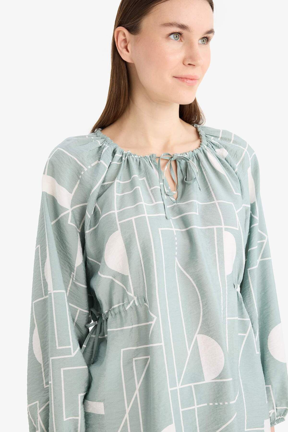 DeFacto-Regular Fit Patterned Long Sleeve Blouse D8681Ax25Sp 4