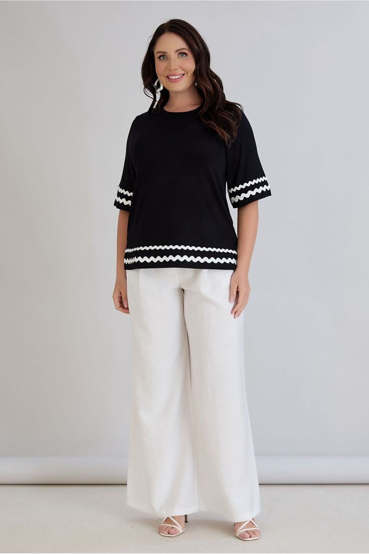 FOR ESRA BIG TREND  Kadın Büyük Beden Dalga Bordür Detaylı Truvakar Kol Yan Yırtmaçlı Esnek Viskon Bluz - Görsel 5