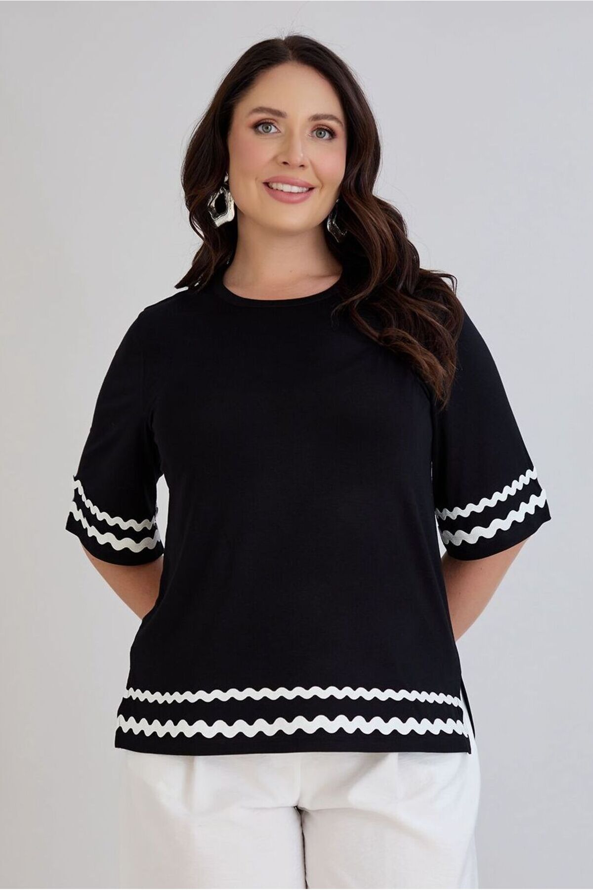 FOR ESRA BIG TREND  Kadın Büyük Beden Dalga Bordür Detaylı Truvakar Kol Yan Yırtmaçlı Esnek Viskon Bluz - Görsel 7